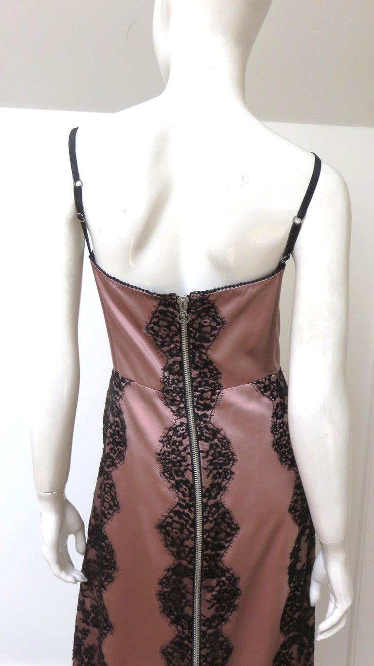 gucci pink and black lace dress Gucci Pink Silk Corset Dress with Lace Trim