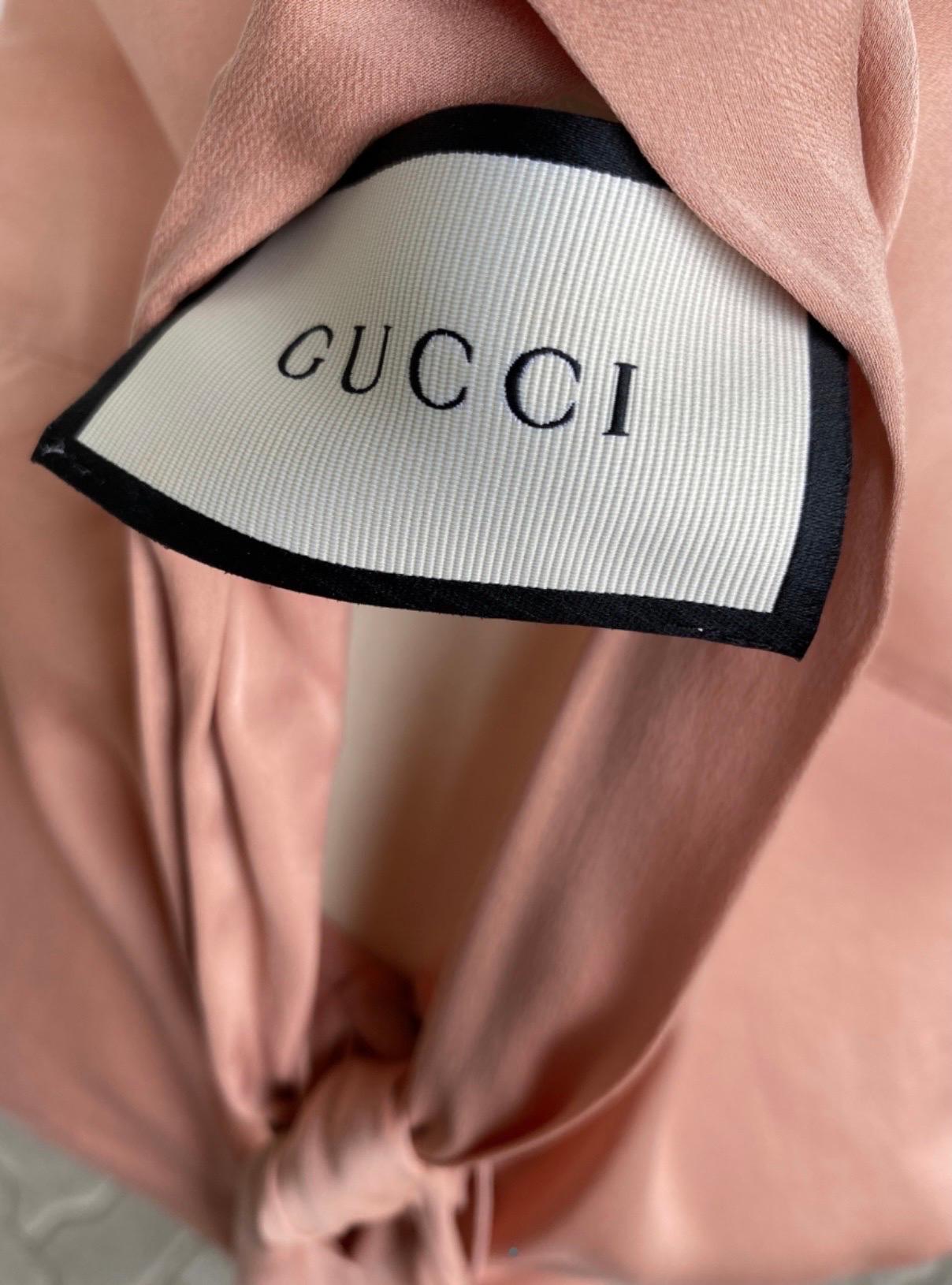 Seidenhemd von Gucci in Rosa für Damen oder Herren im Angebot