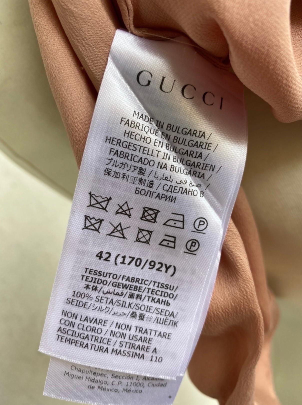 Seidenhemd von Gucci in Rosa im Angebot 1