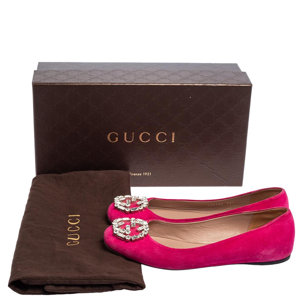Let Gucci take you through the day in high comfort with this pair of ballet flats. Made of pink suede, the flats feature crystal-embellished GG detailing on the toes. The insoles are leather-lined.

Includes: Original Dustbag, Original Box