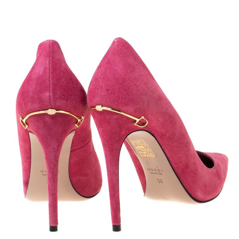 Gucci Pink Suede Elizabeth Horsebit Pointed Toe Pumps Size 36 In Good Condition In Dubai, Al Qouz 2