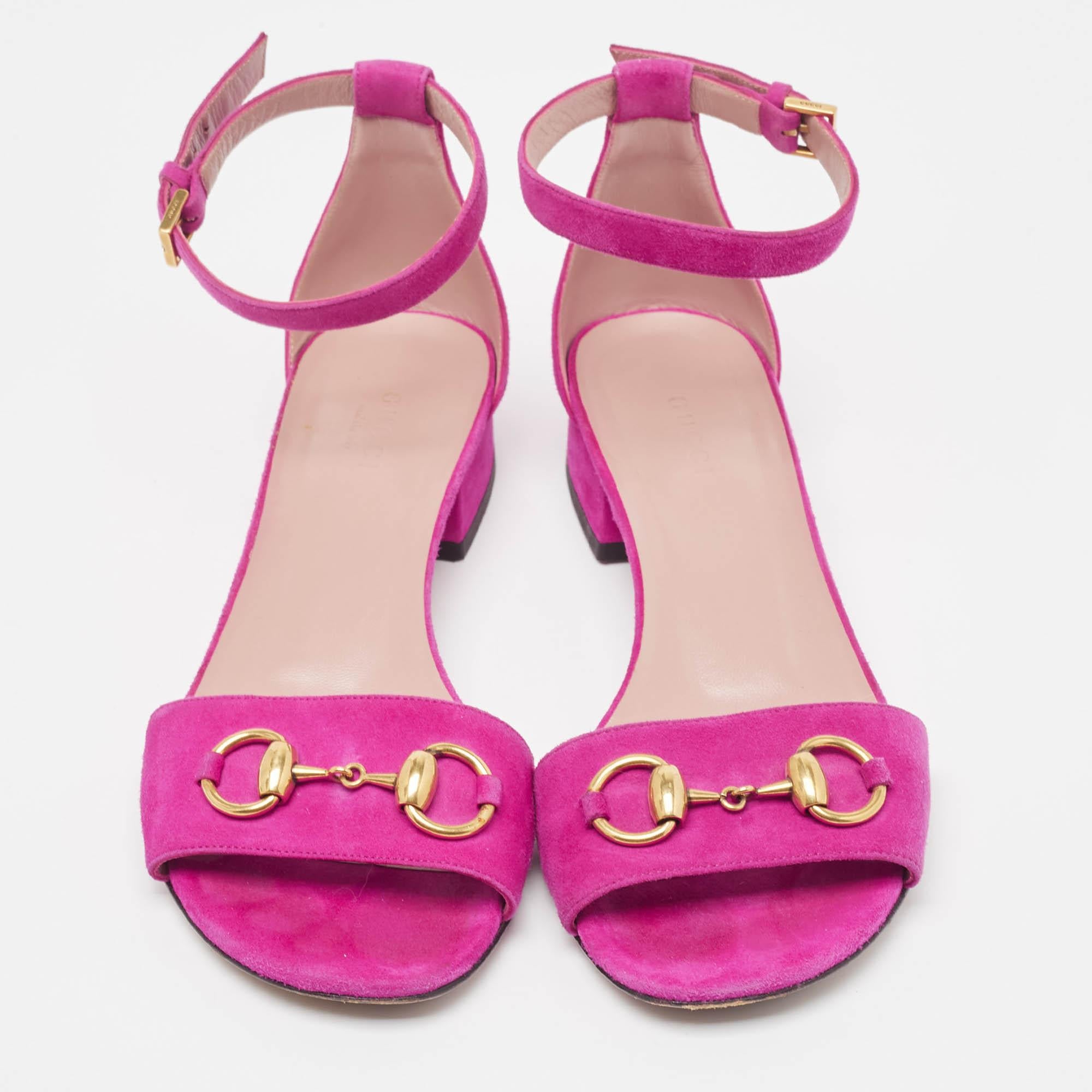 Gucci Pink Suede Horsebit Ankle Strap Sandals Size 36 In Good Condition In Dubai, Al Qouz 2