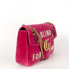 GUCCI pink Velvet GG MARMONT MEDIUM BLIND FOR LOVE Shoulder Bag