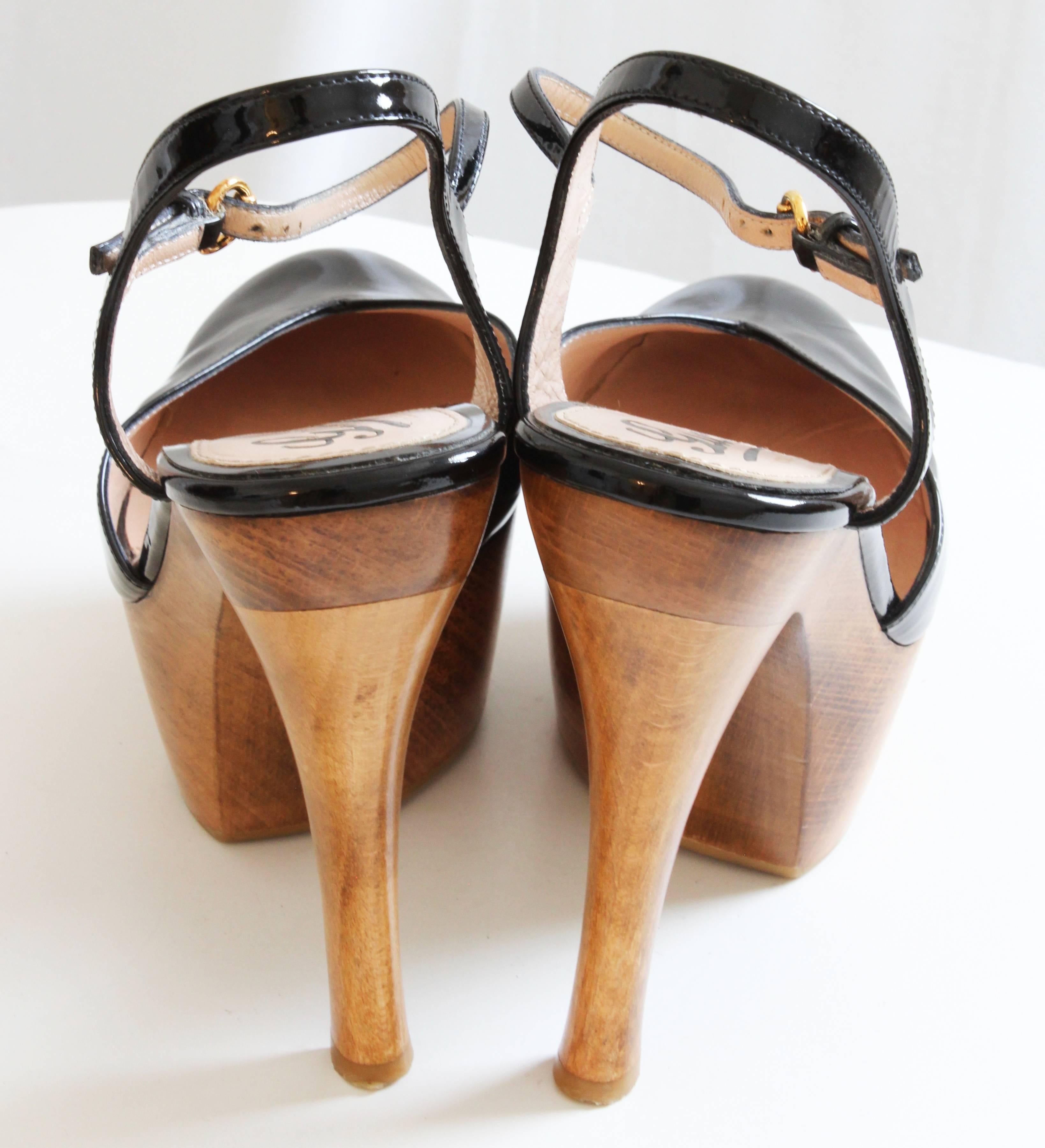 Gucci Platform Shoes Black Patent Leather Ankle Strap Wood Heel in Box sz 38  en vente 3