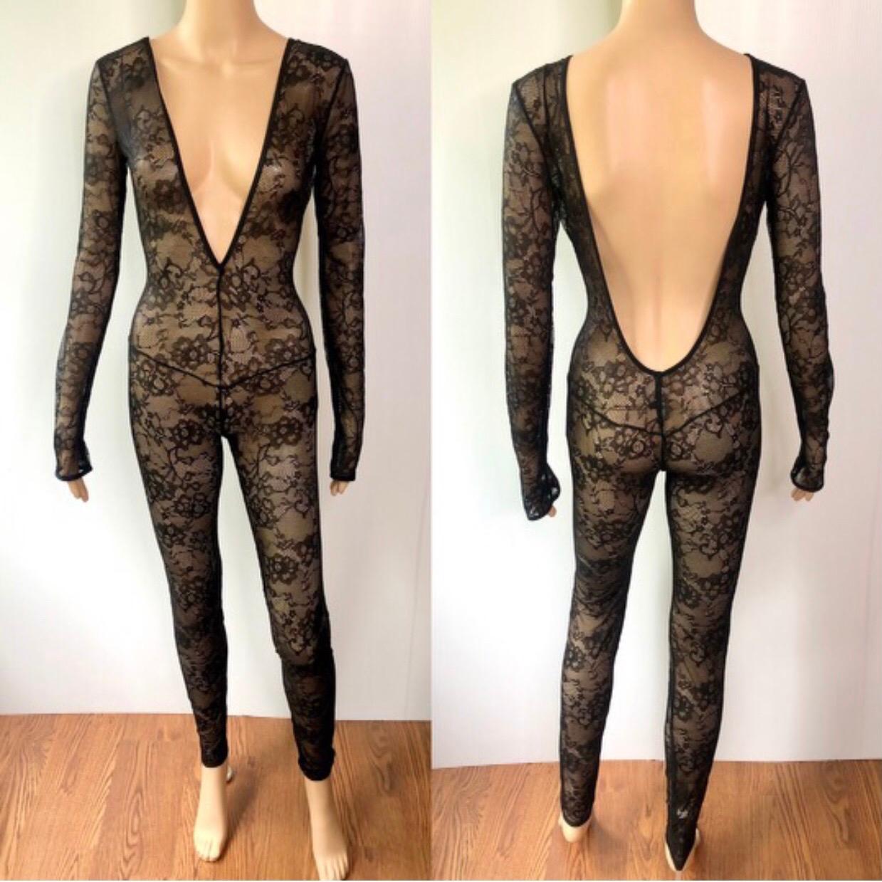 Gucci Plunging Neckline Open Back Sheer Lace Bodycon Black Playsuit Jumpsuit Size S

Excellent Condition! 