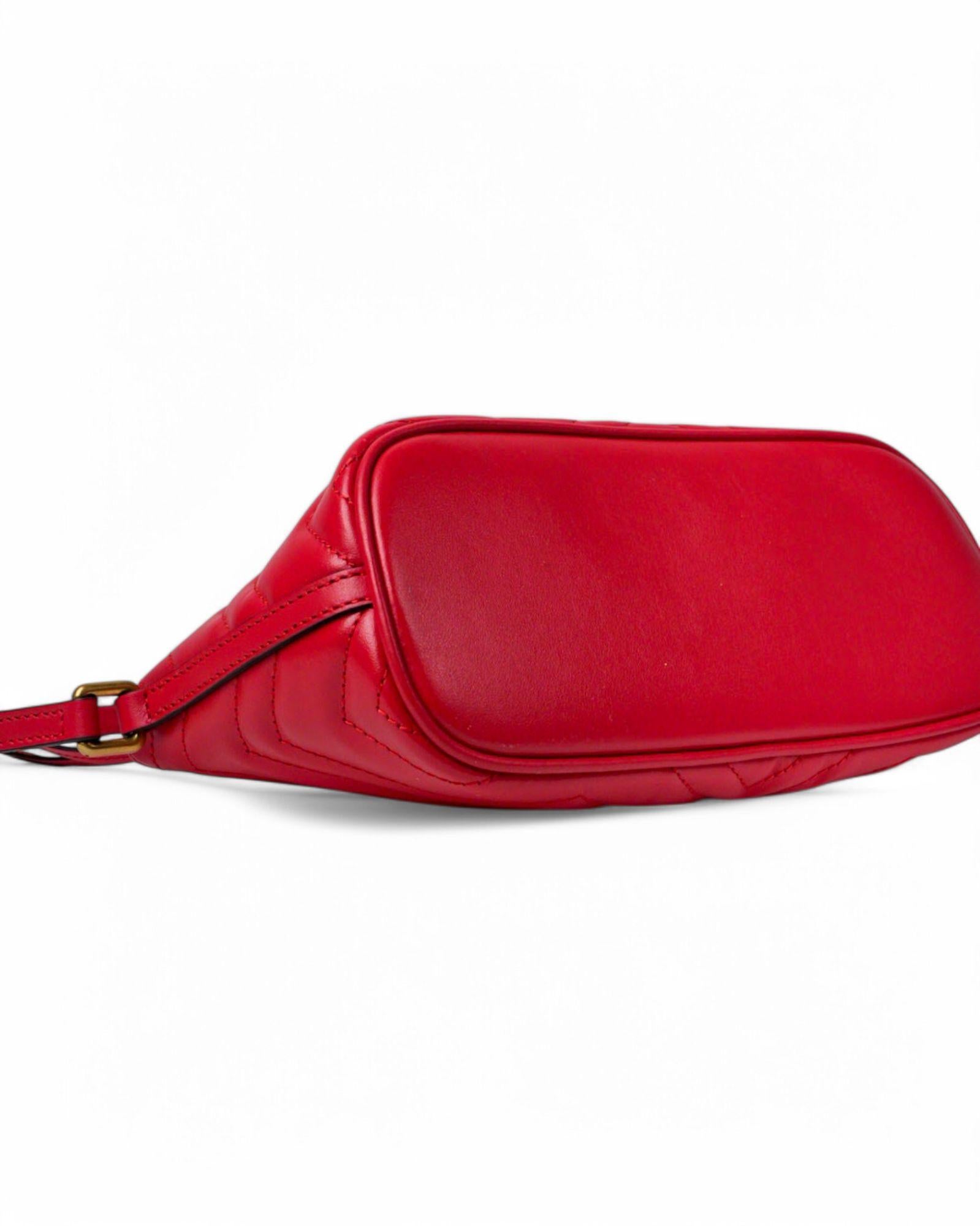 Gucci Pochette Hobo GG Marmont Rossa in vendita 5