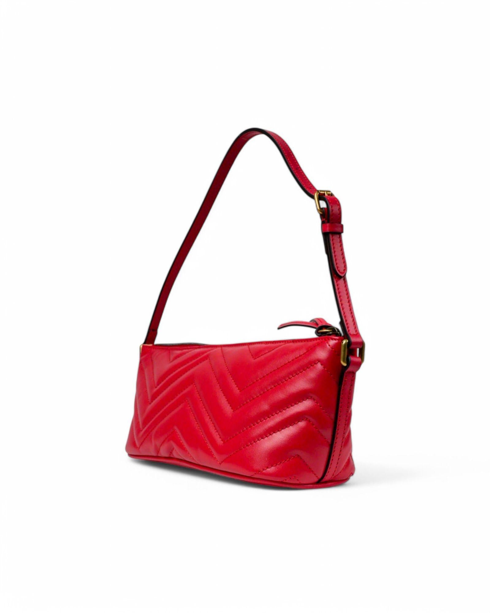 Gucci Pochette Hobo GG Marmont Rossa in vendita 6