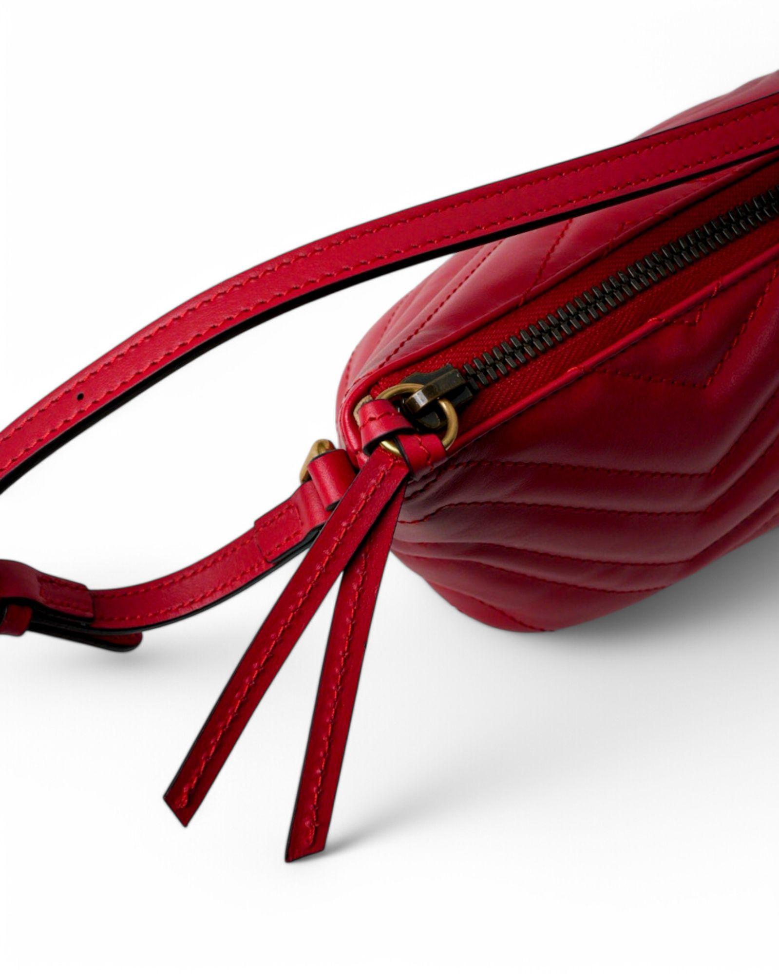 Gucci Pochette Hobo GG Marmont Rossa in vendita 7