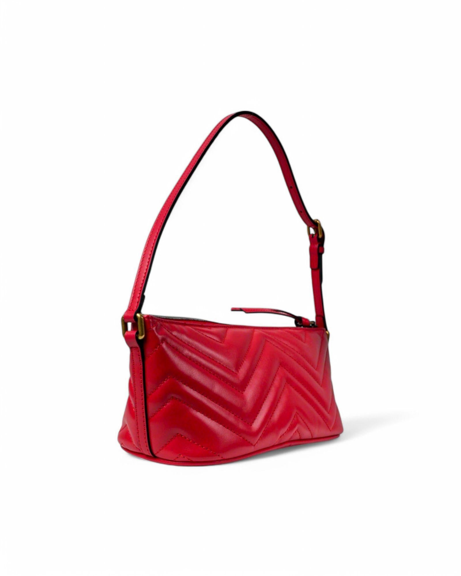 Donna Gucci Pochette Hobo GG Marmont Rossa in vendita