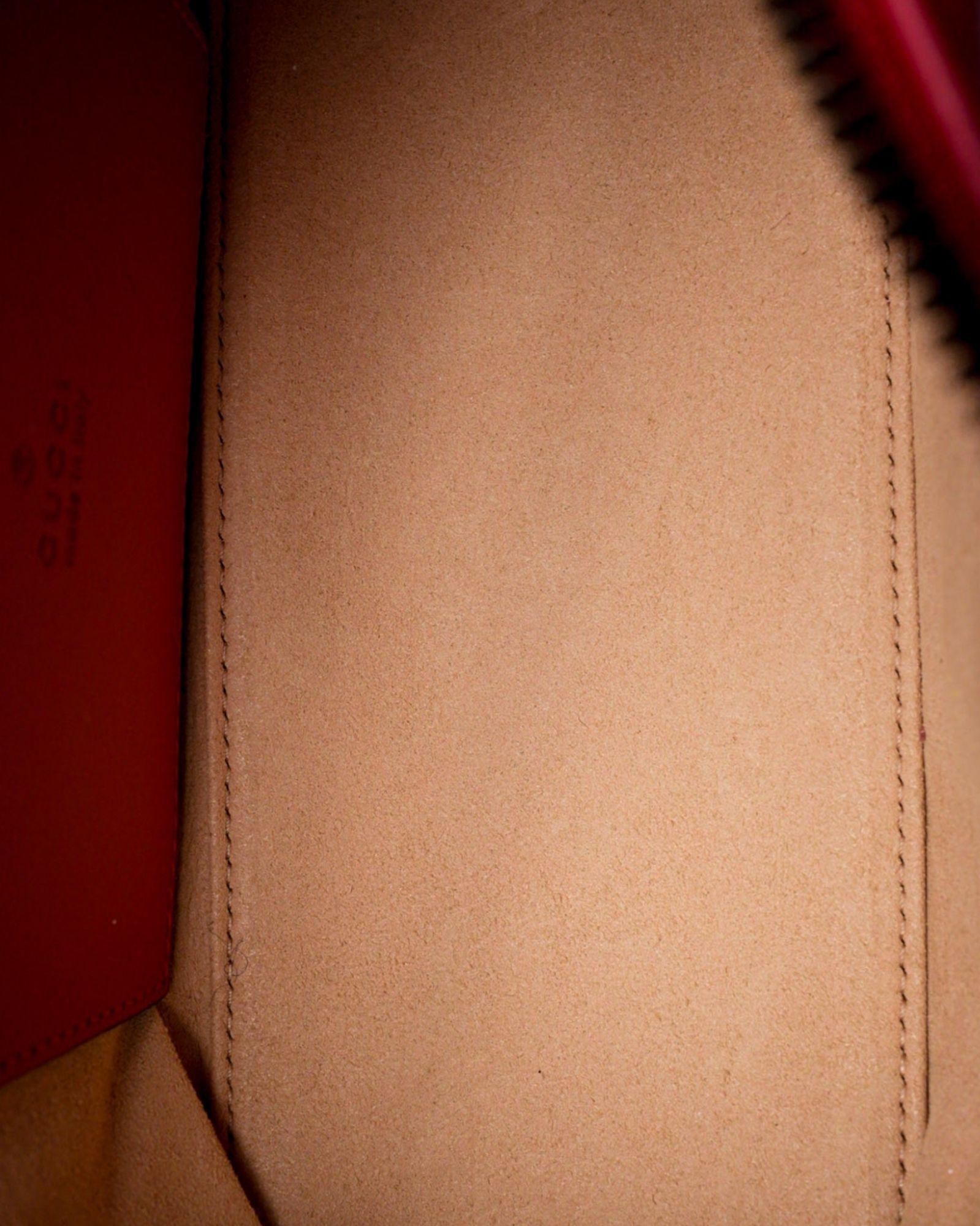 Gucci Pochette Hobo GG Marmont Rossa in vendita 4
