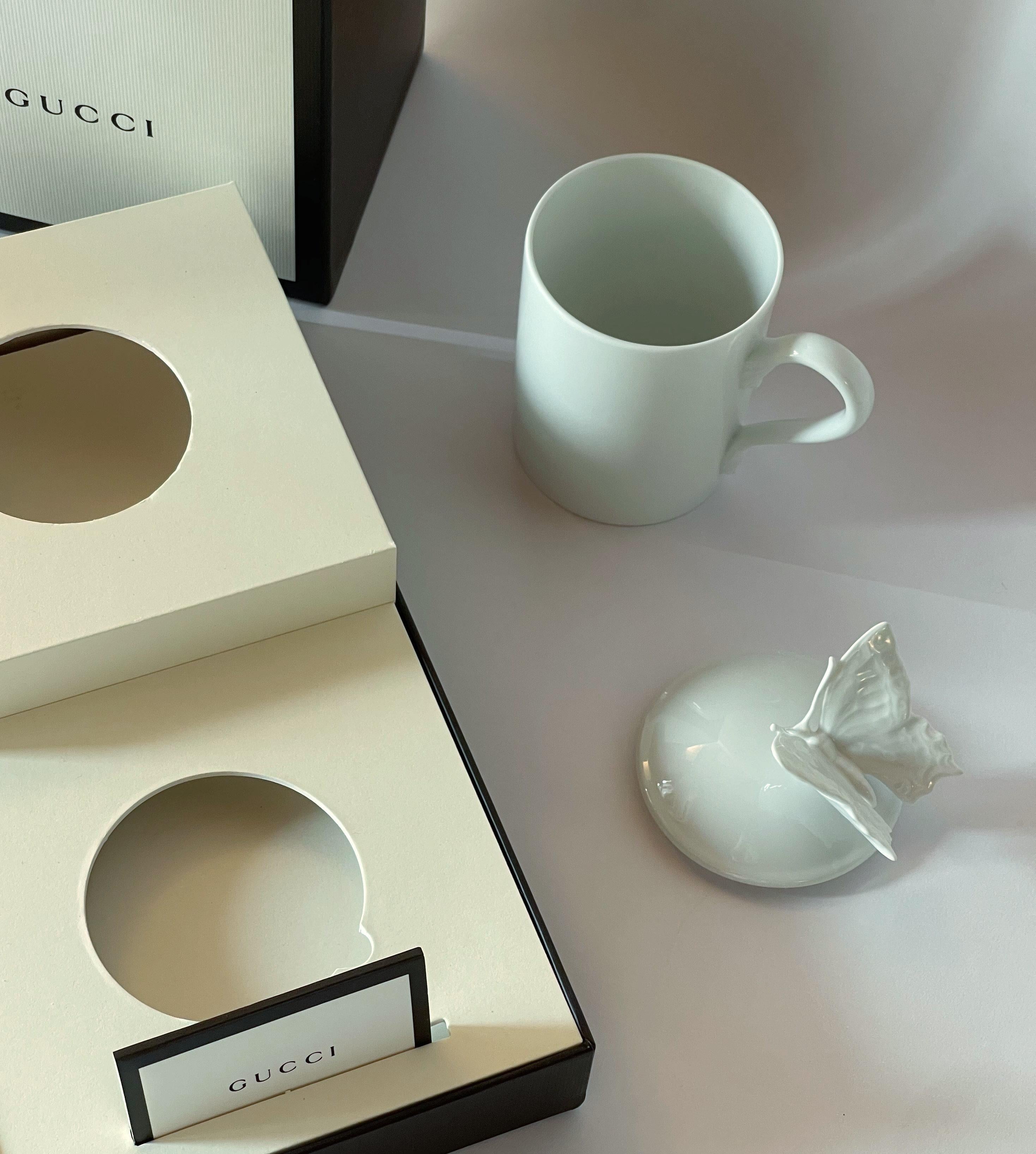 Tazza con farfalla in porcellana di Gucci in vendita 3