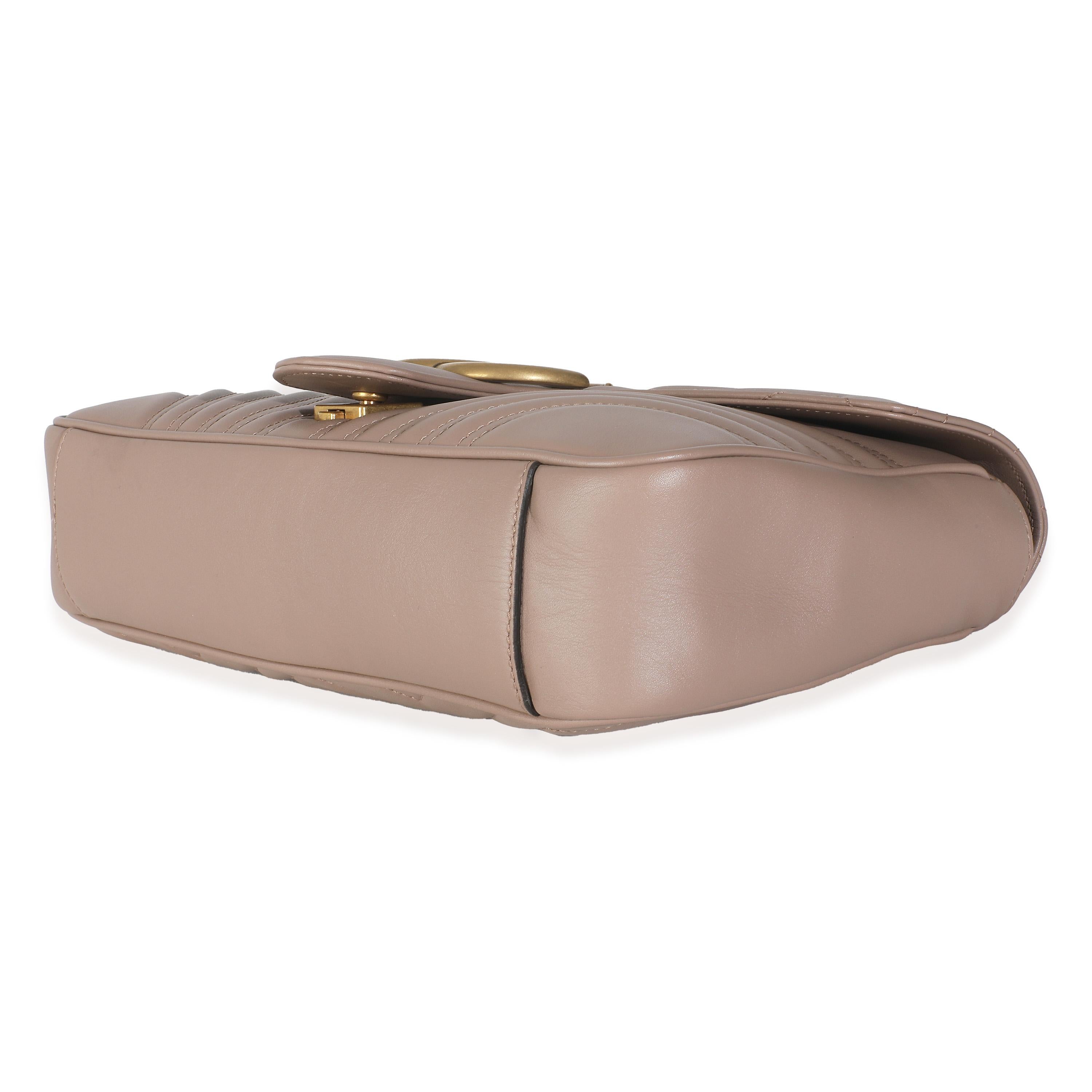 Gucci Porzellan Rose Kalbsleder Matelasse Medium GG Marmont Umhängetasche für Damen oder Herren im Angebot