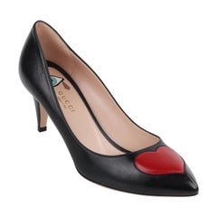 GUCCI Pre-Fall 2016 Black Red Leather Heart Pointed Toe Kitten Heel Pumps NIB