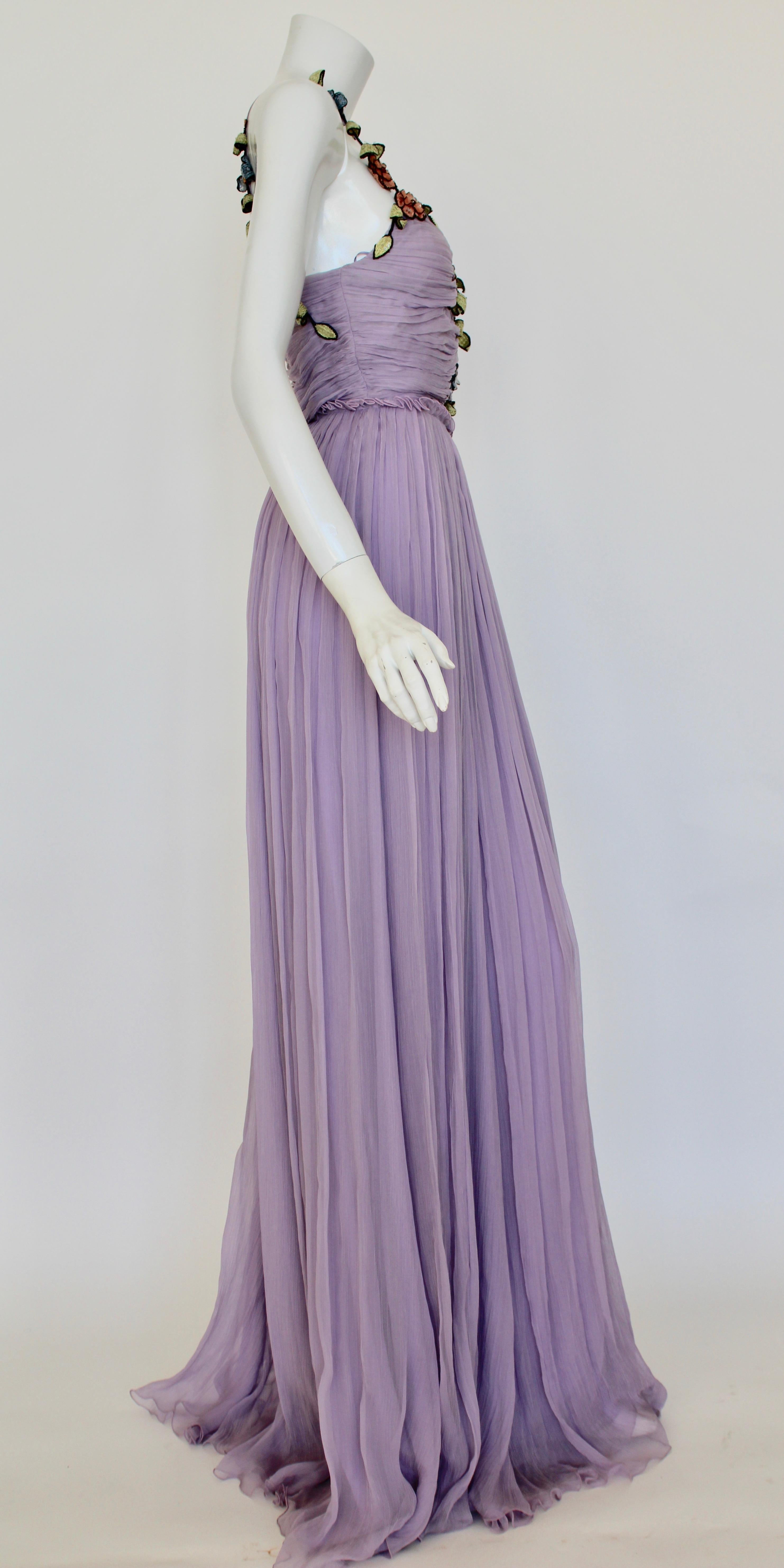 Gray GUCCI Pre-fall 2016 Lilac gown For Sale