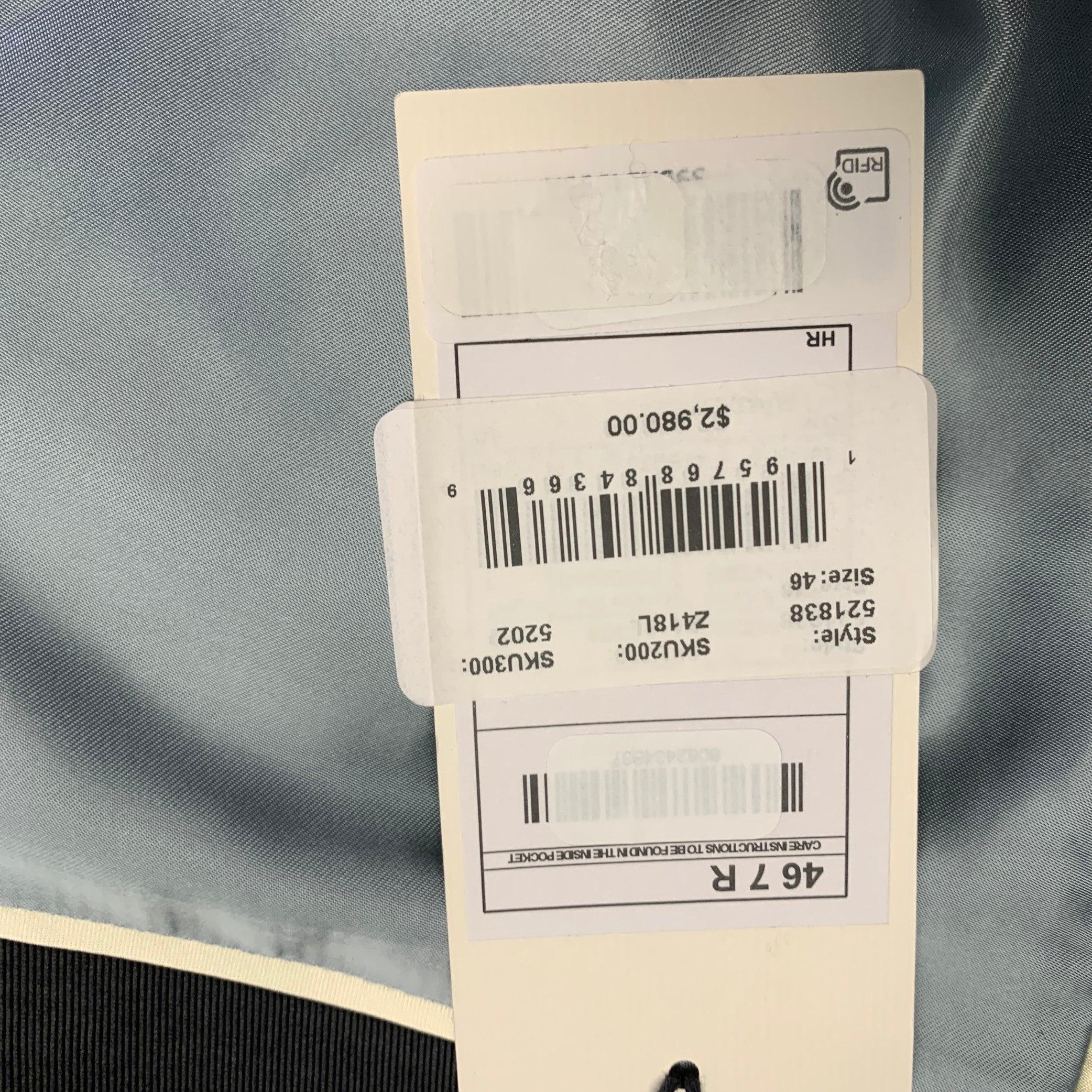 Gucci Pre-Fall 2018 Taille 36 Manteau de sport en laine et soie Jacquard violet et noir en vente 1