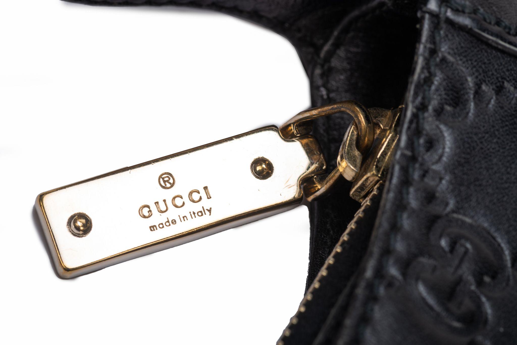 Gucci Preloved Black GG Shoulder Bag For Sale 1