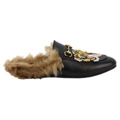 Gucci Princetown Slippers aus Leder mit Applikationen, EU 38, UK 5, US 8