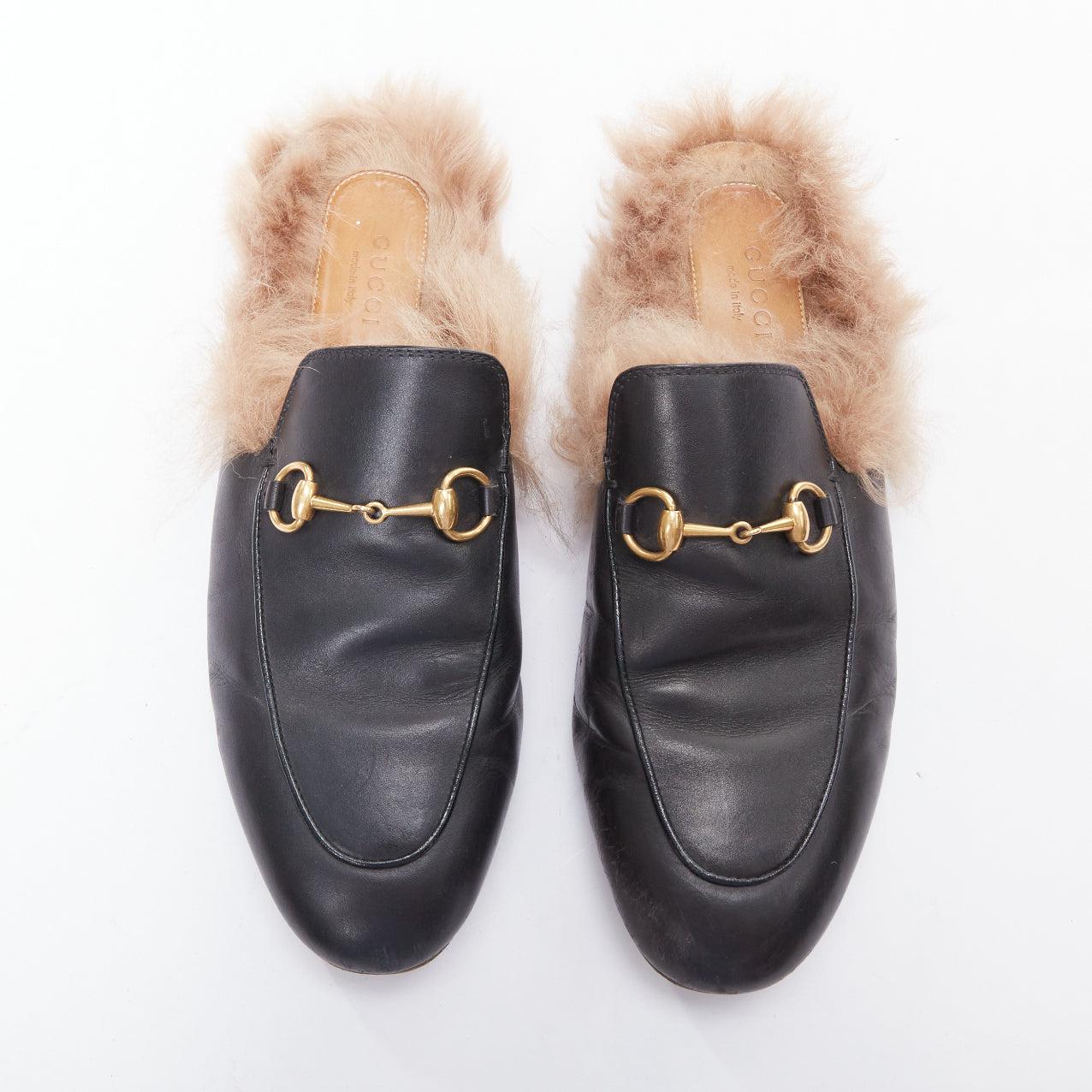 Gucci Princetown mules mocassins en cuir noir doublé de fourrure Brown
Référence : JACG/A00196
Marque : Gucci
Designer : Alessandro Michele
Modèle : Princetown
MATERIAL : Cuir, fourrure
Couleur : noir, marron
Motif : Solide
Fermeture : Slip
