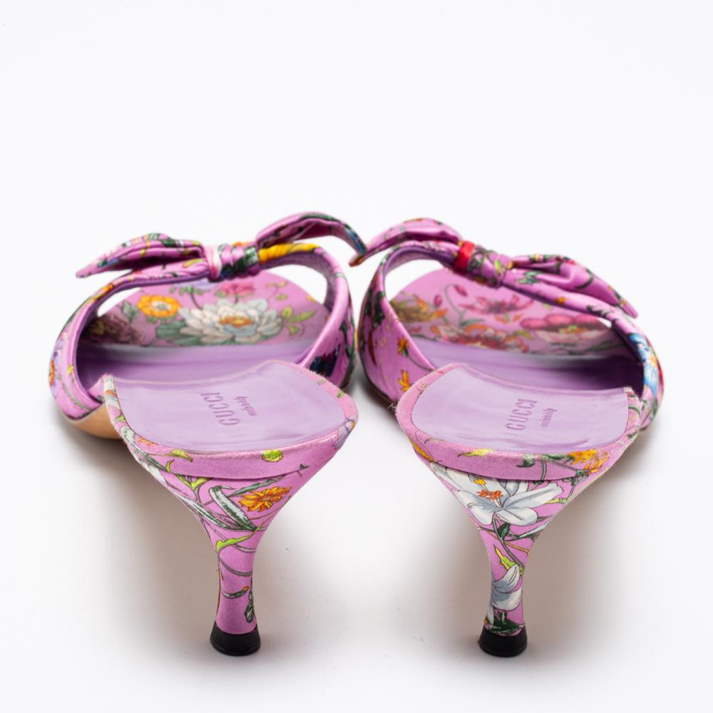 Gucci Purple Floral Print Satin Bow Slide Sandals Size 41 In Good Condition In Dubai, Al Qouz 2
