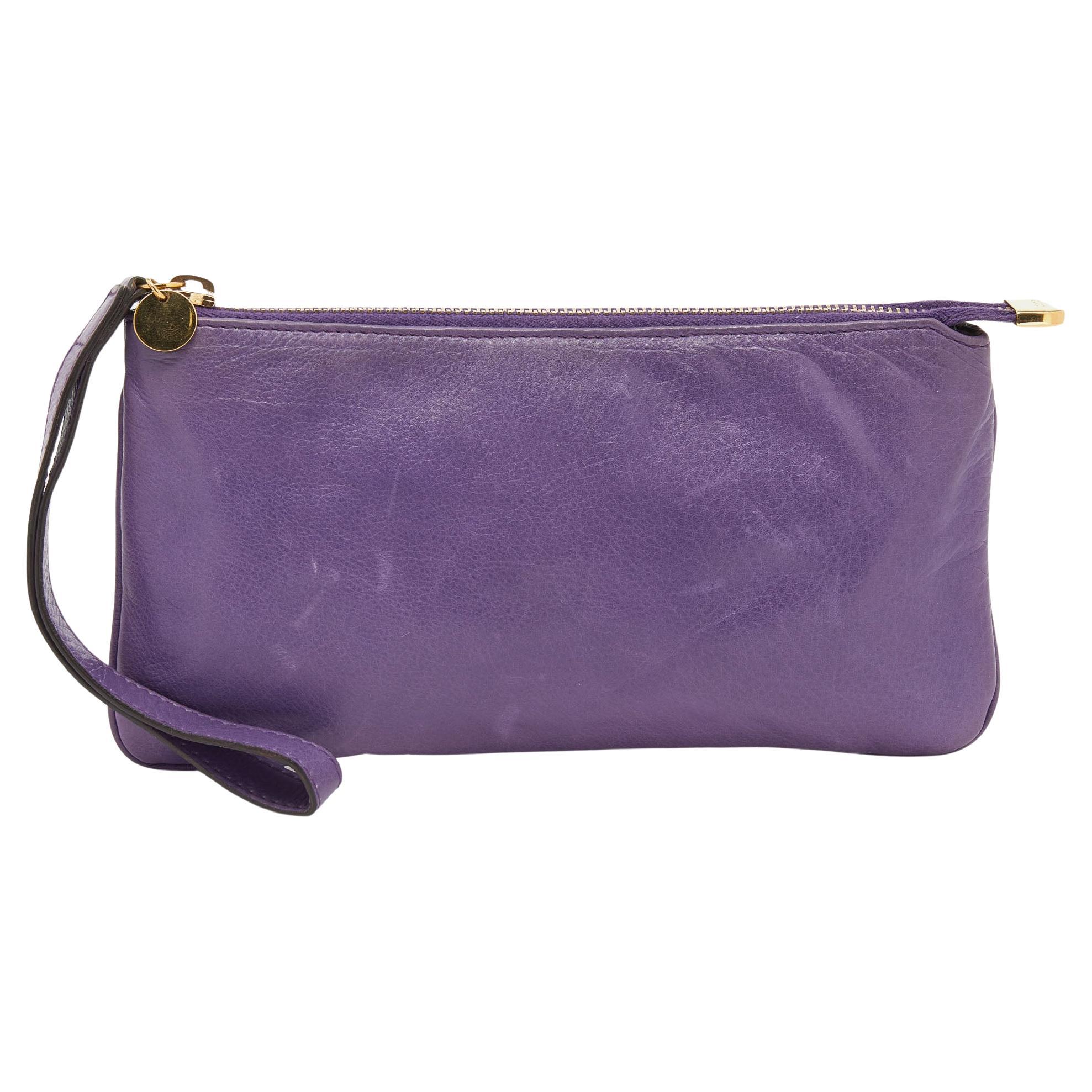 Gucci Grey Patent Leather Sigrid Flap Clutch at 1stDibs