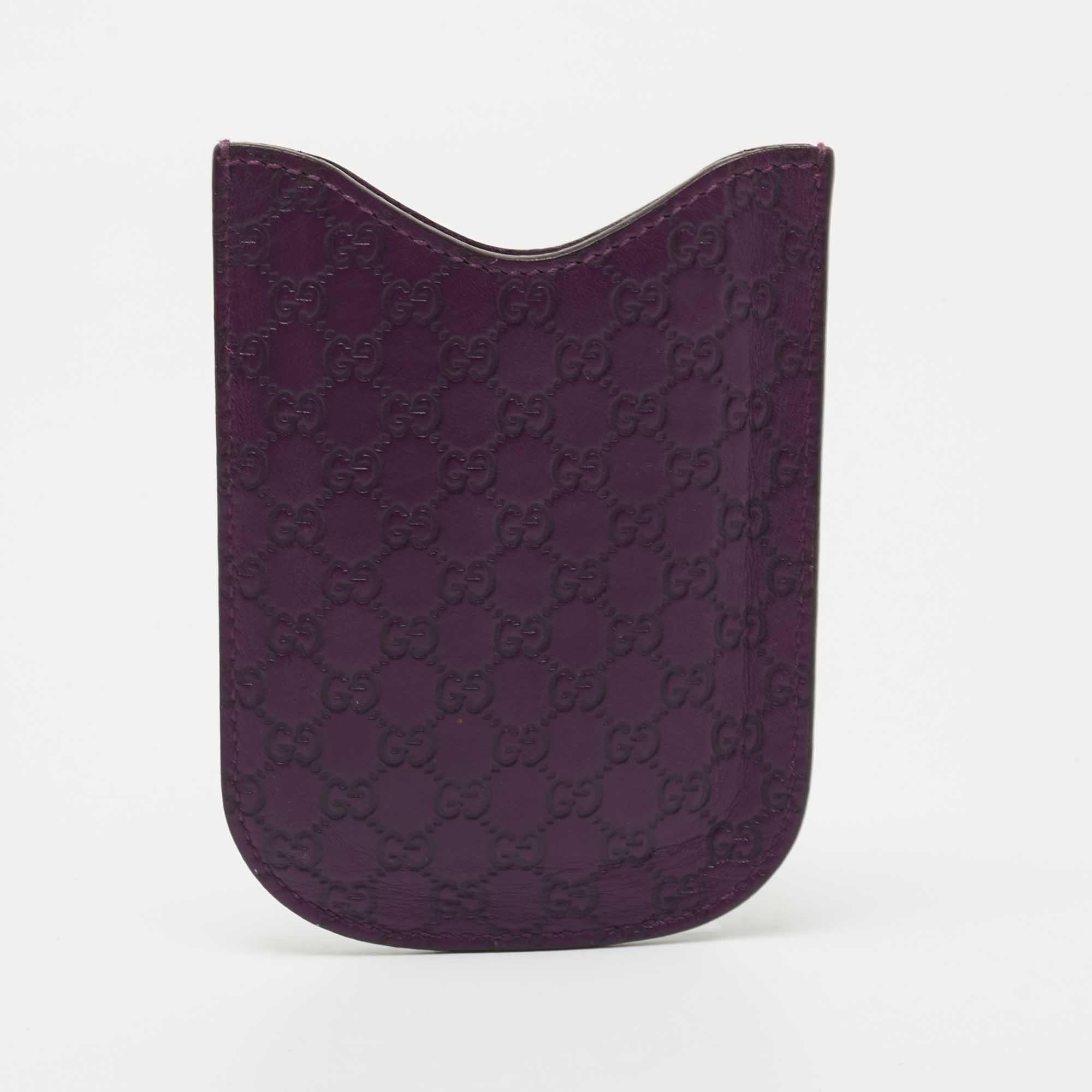 Gucci Purple Microguccissima Leather Blackberry Phone Case In Good Condition In Dubai, Al Qouz 2