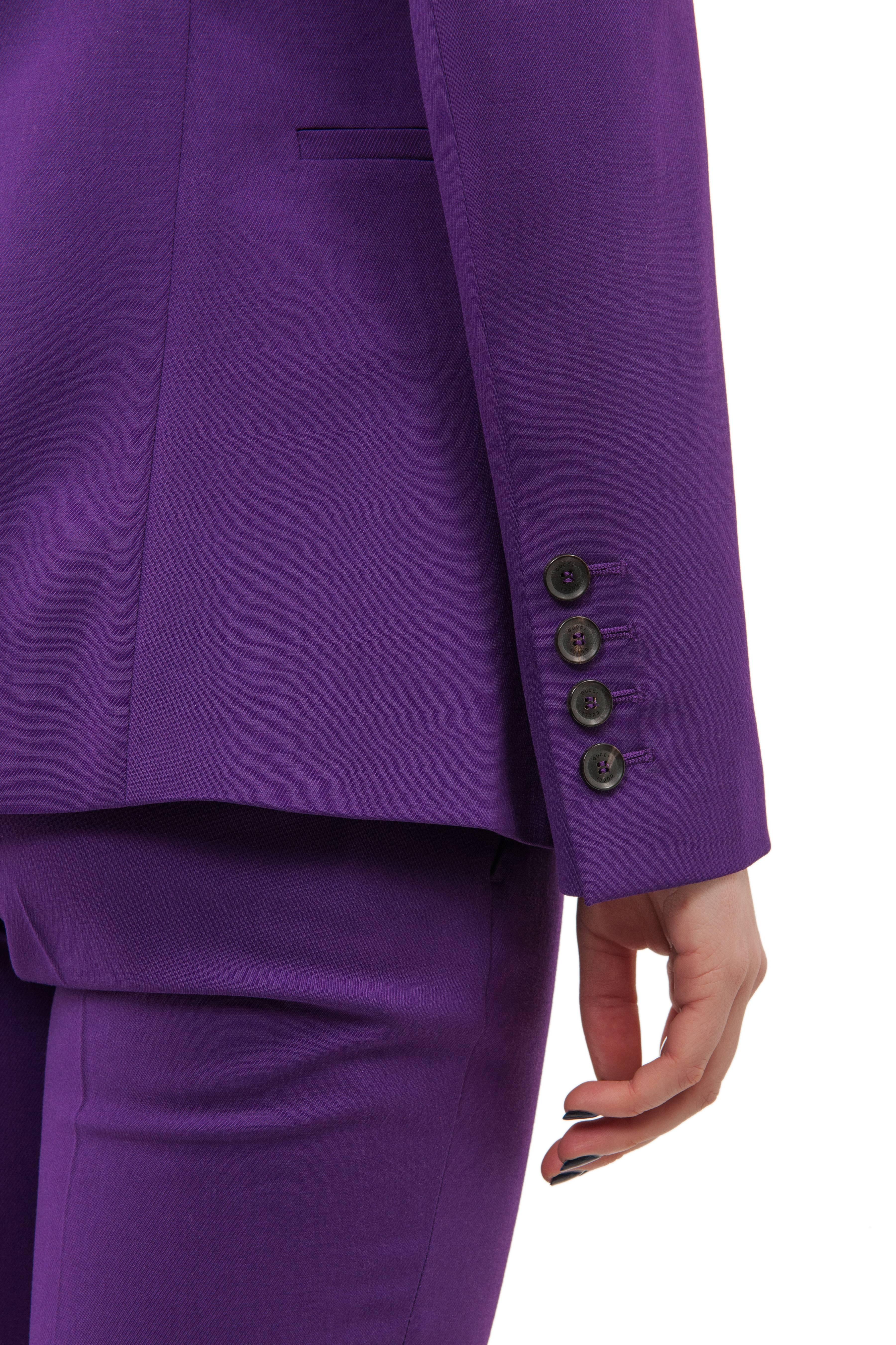 Gucci Purple Pants Suit with Flora and Fauna Lining In Excellent Condition In Toronto, ON