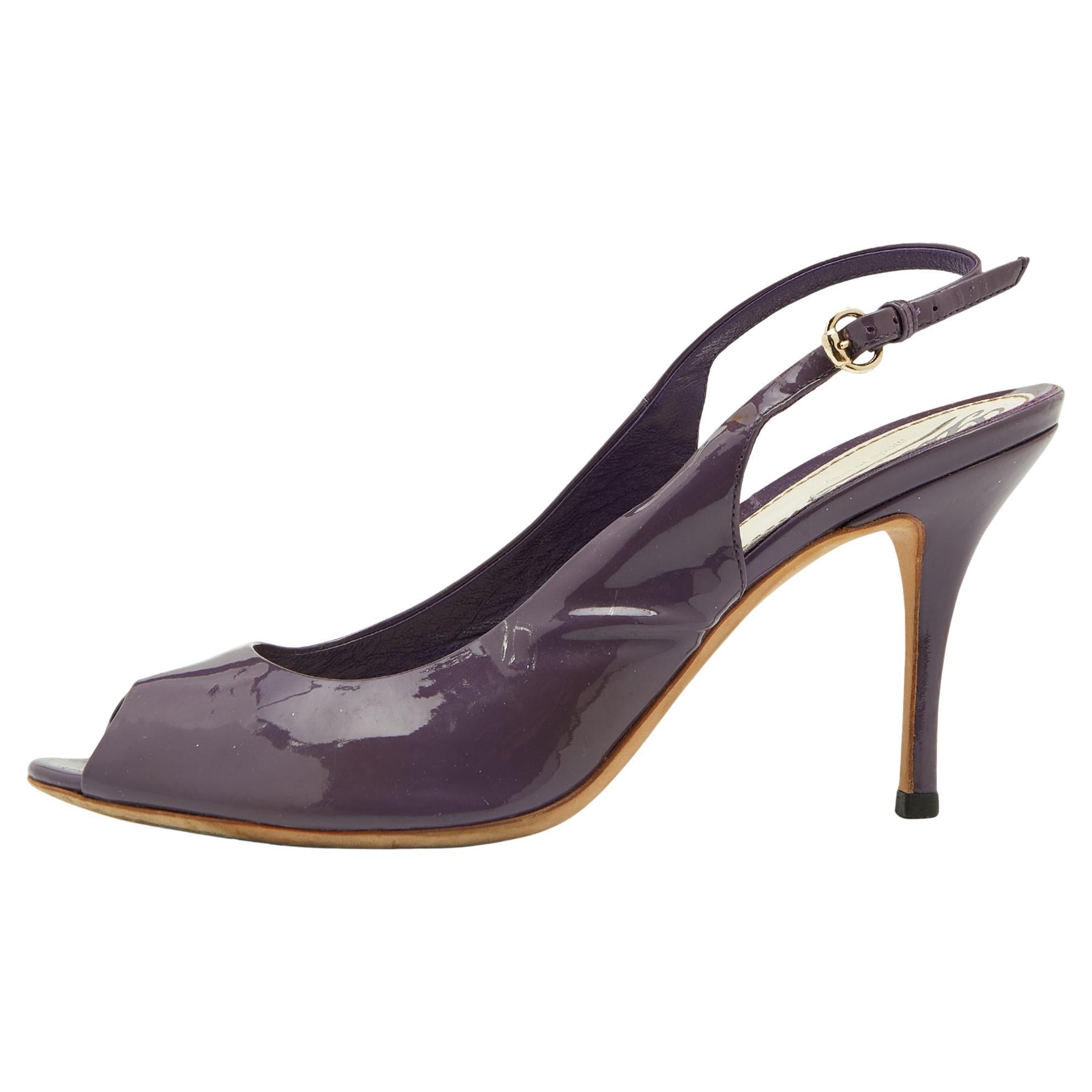 Gucci Purple Patent Leather Peep-Toe Slingback Sandals Size 38.5 For Sale