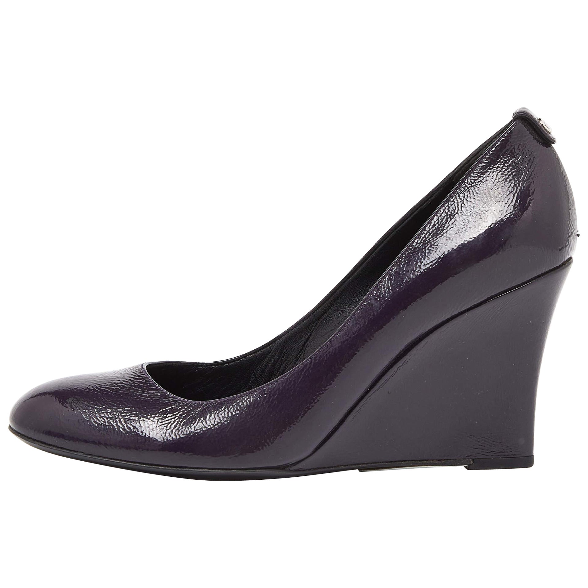 Gucci Pumps con zeppa in pelle verniciata viola taglia 38