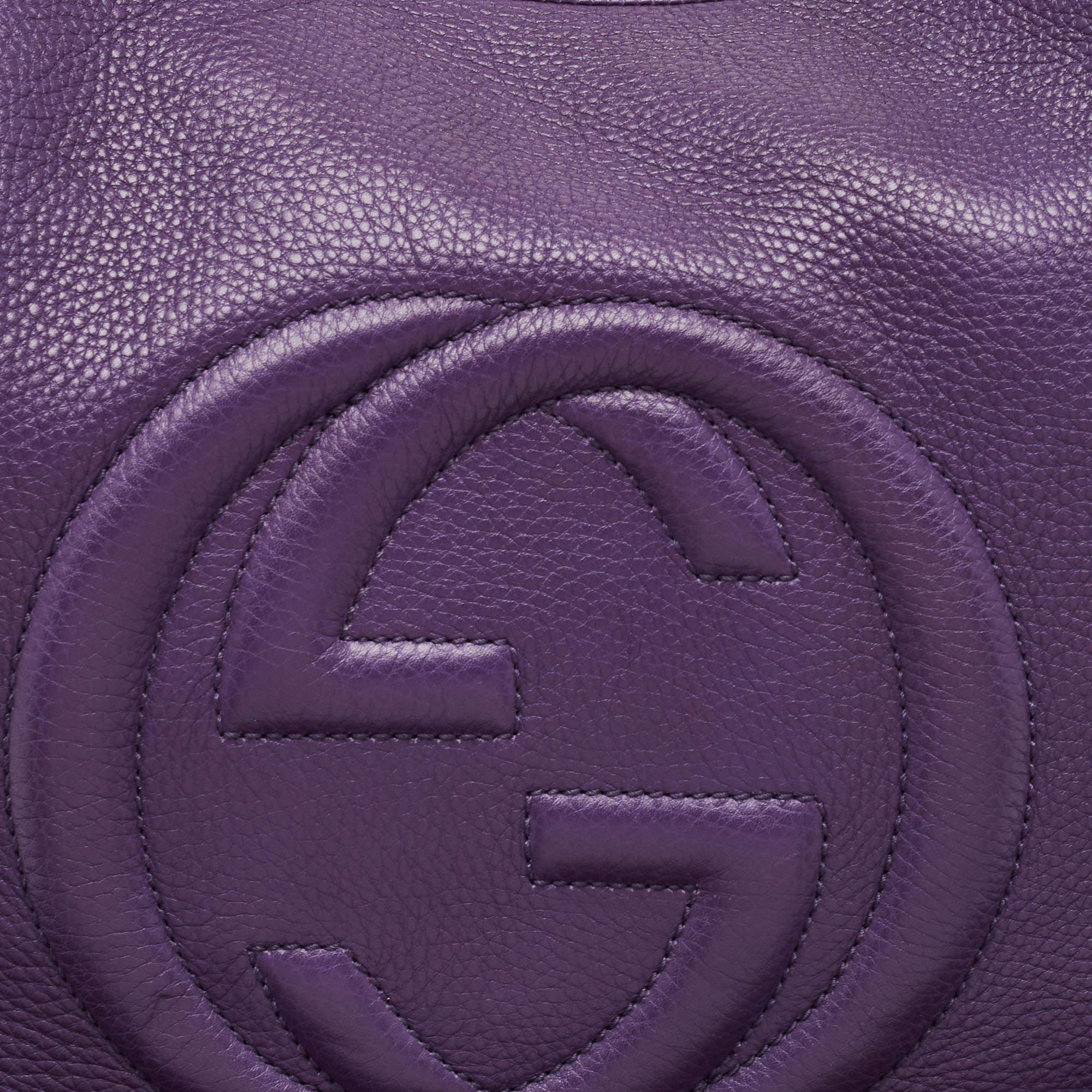 Gucci Purple Pebbled Calfskin Leather Soho Hobo In Good Condition In Dubai, Al Qouz 2