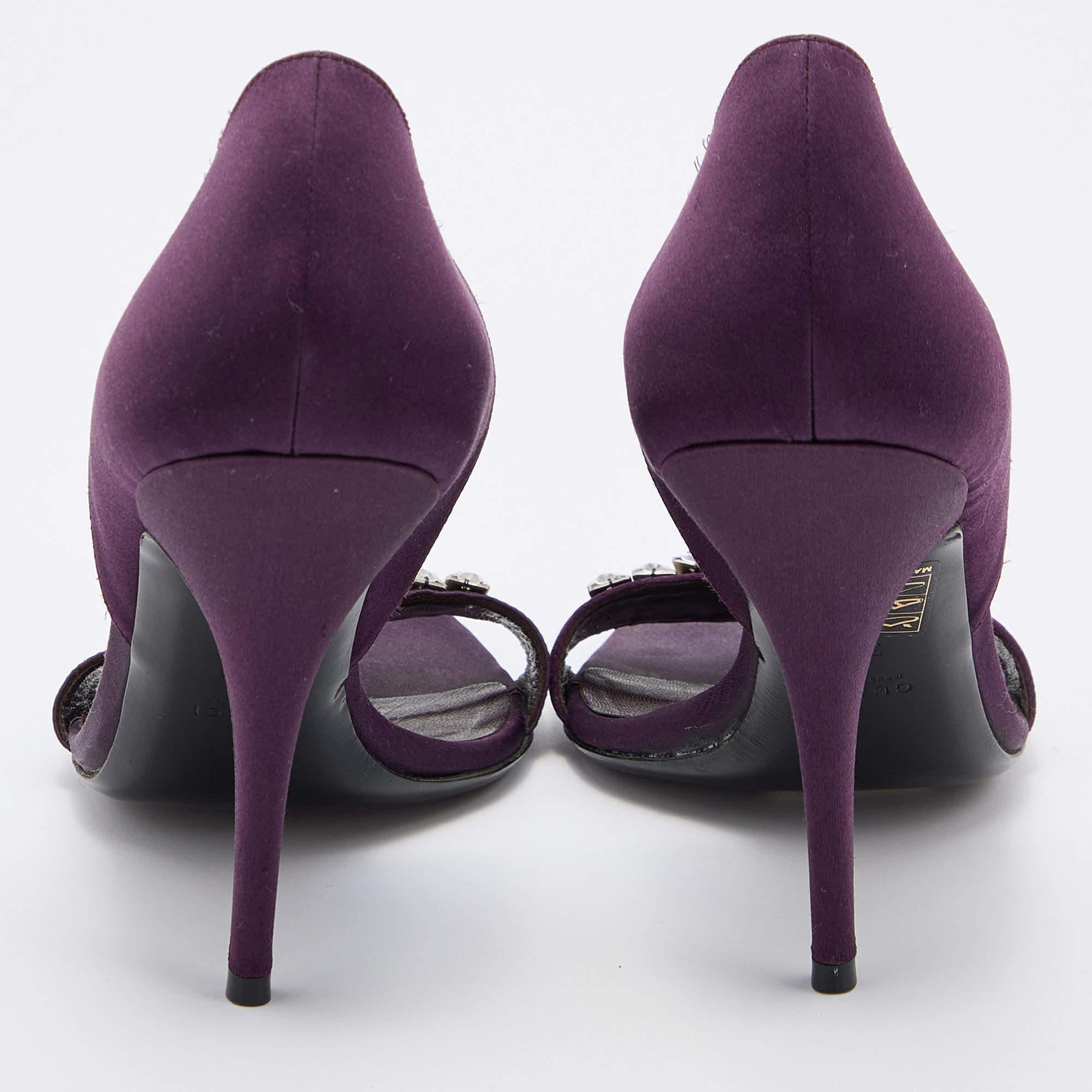 Women's Gucci Purple Satin Crystal Embellished D'orsay Sandals Size 39 For Sale