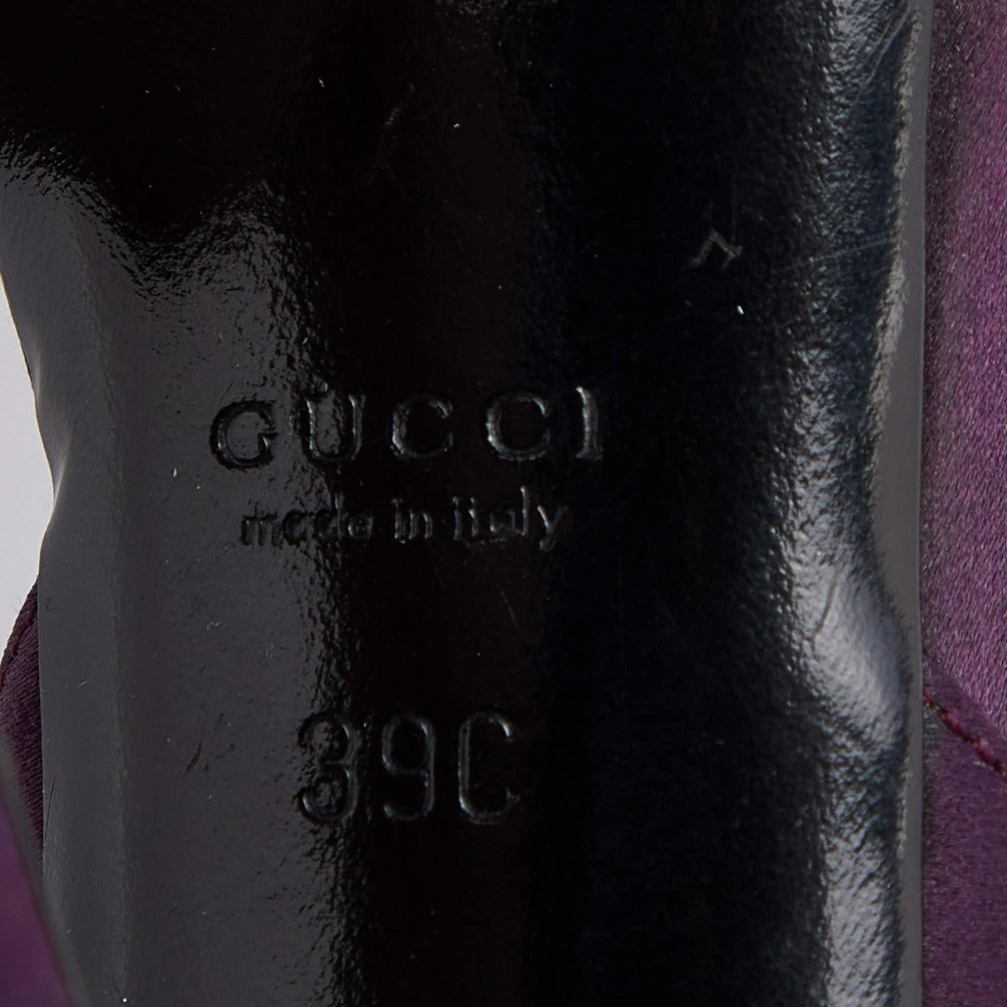 Gucci Purple Satin Crystal Embellished D'orsay Sandals Size 39 For Sale 3