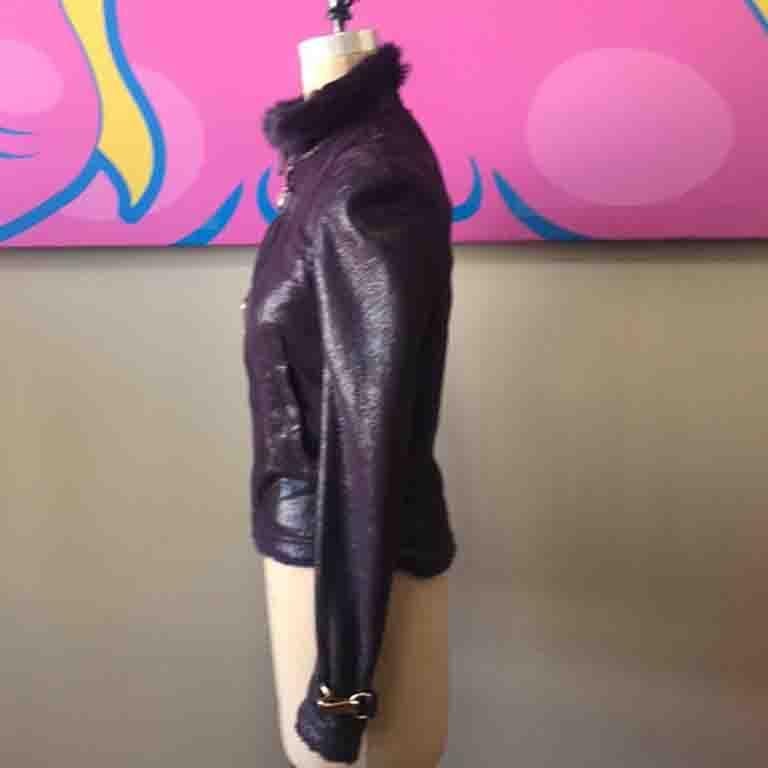 Women's Gucci Purple Shearling Jacket  Frida Giannini For Sale