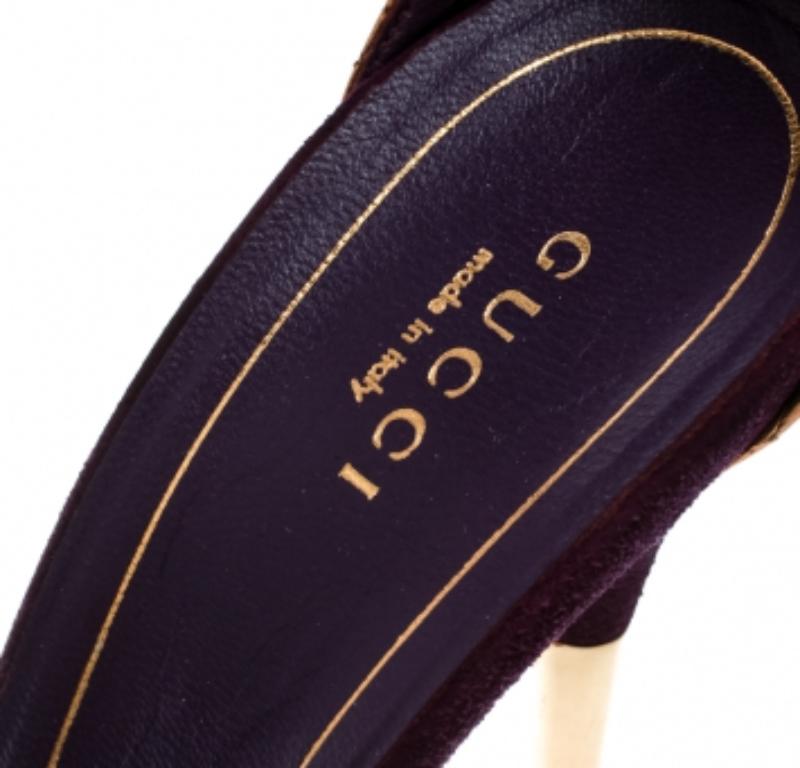 Noir Gucci Sandales Kelis à lanières en daim violet et python métallisé taille 41 en vente