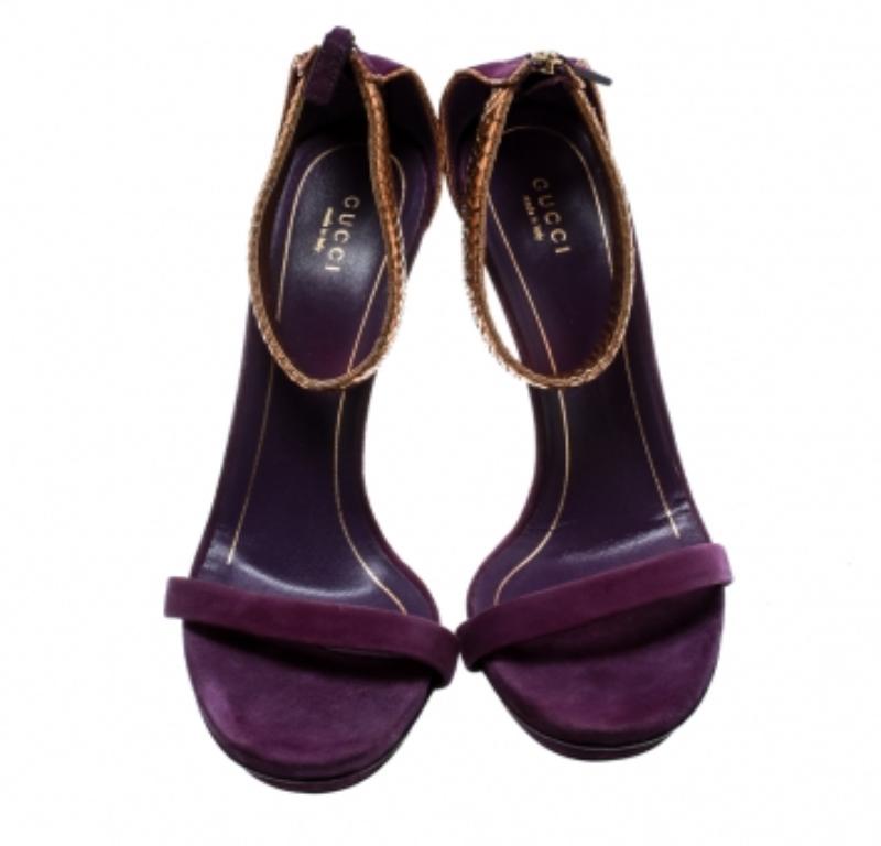 Gucci Sandales Kelis à lanières en daim violet et python métallisé taille 41 en vente 1