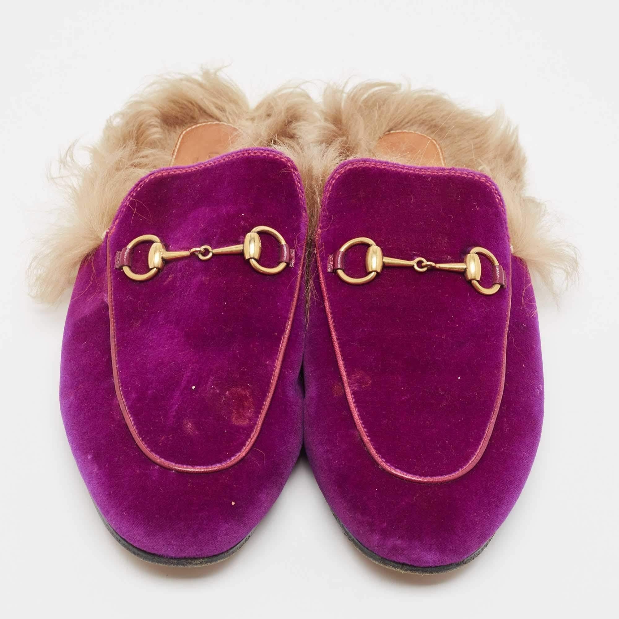 Women's Gucci Purple Velvet and Fur Princetown Mules Size 39 For Sale