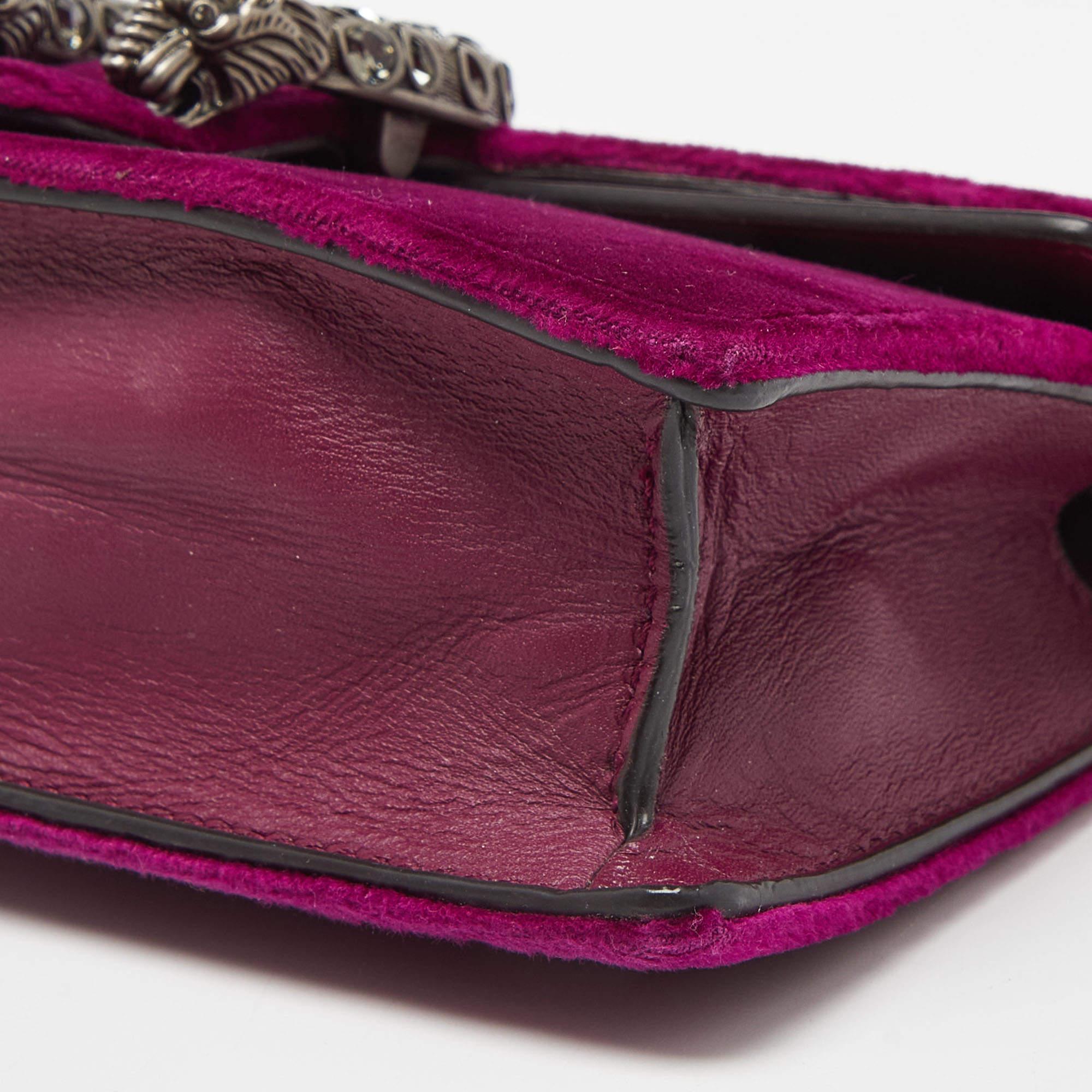 Gucci Super mini sac à chaîne Dionysus en velours et cuir violet en vente 2