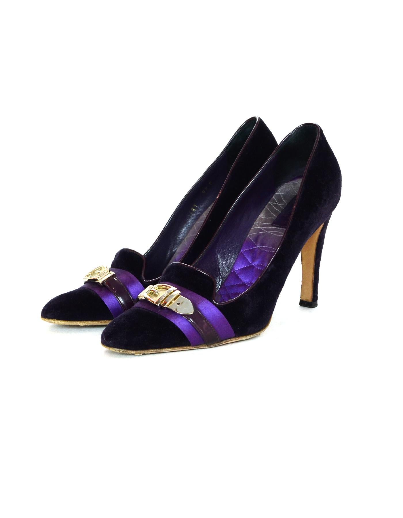 Gucci Purple Velvet Heels W/ Goldtone Buckle Sz 9.5

Made In: Italy
Color: Purple, gold
Hardware: Goldtone
Materials: Velvet, patent leather, metal, satin
Closure/Opening:  Slide on
Overall Condition: Good pre-owned condition with exception of some
