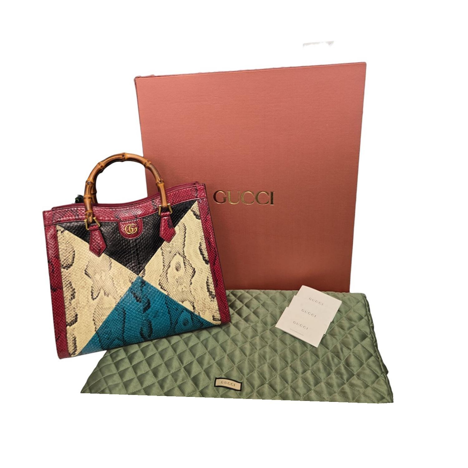 Gucci Tote media in bambù Diana in pitone in vendita 3
