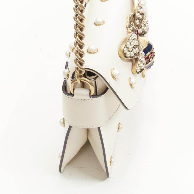 GUCCI Queen Margaret Embellished Bee pearl stud white flap crossbody bag For Sale 3