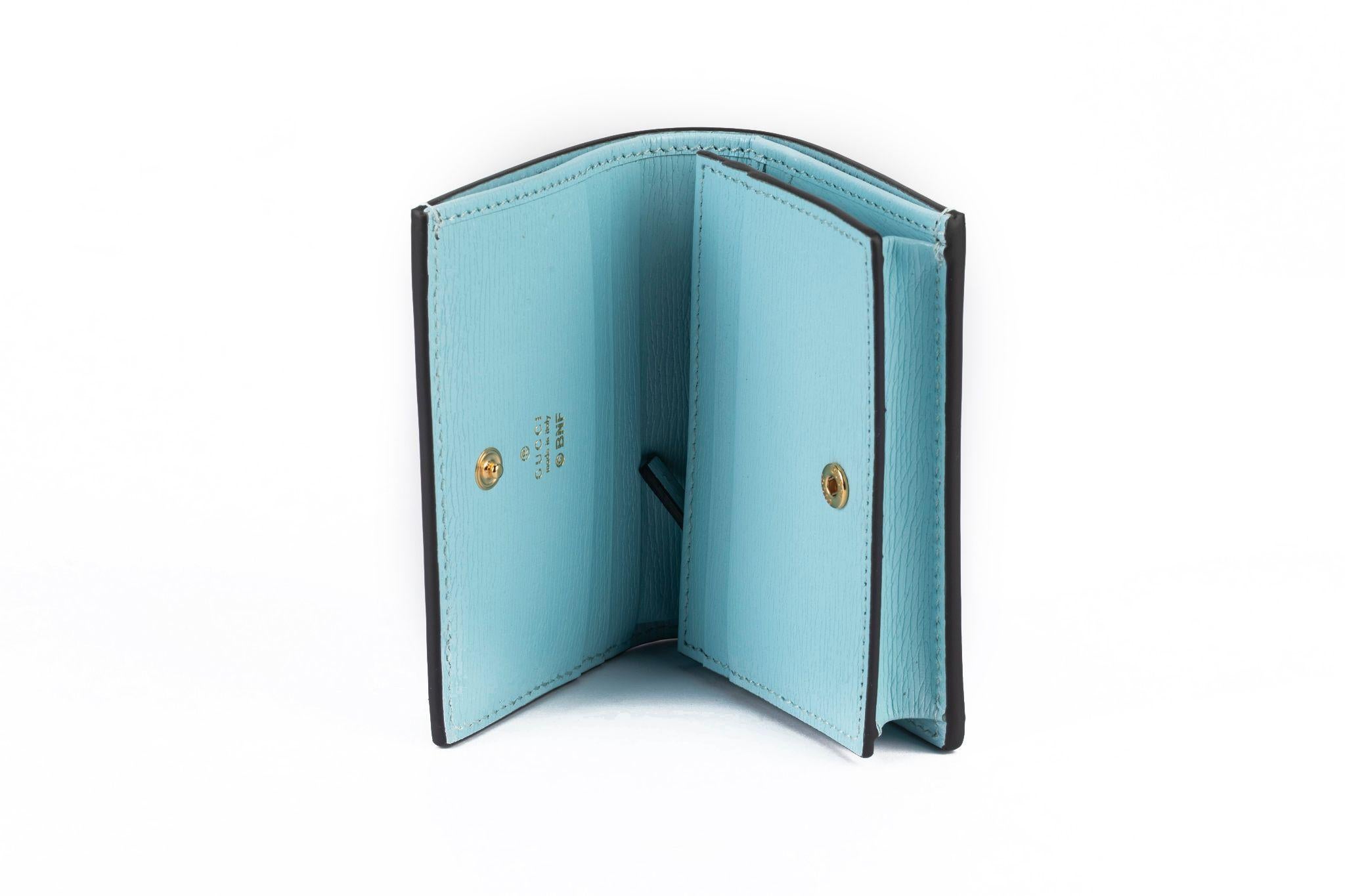 Funda Banana Gucci Arco Iris y Estrellas en Nuevo estado para la venta en West Hollywood, CA