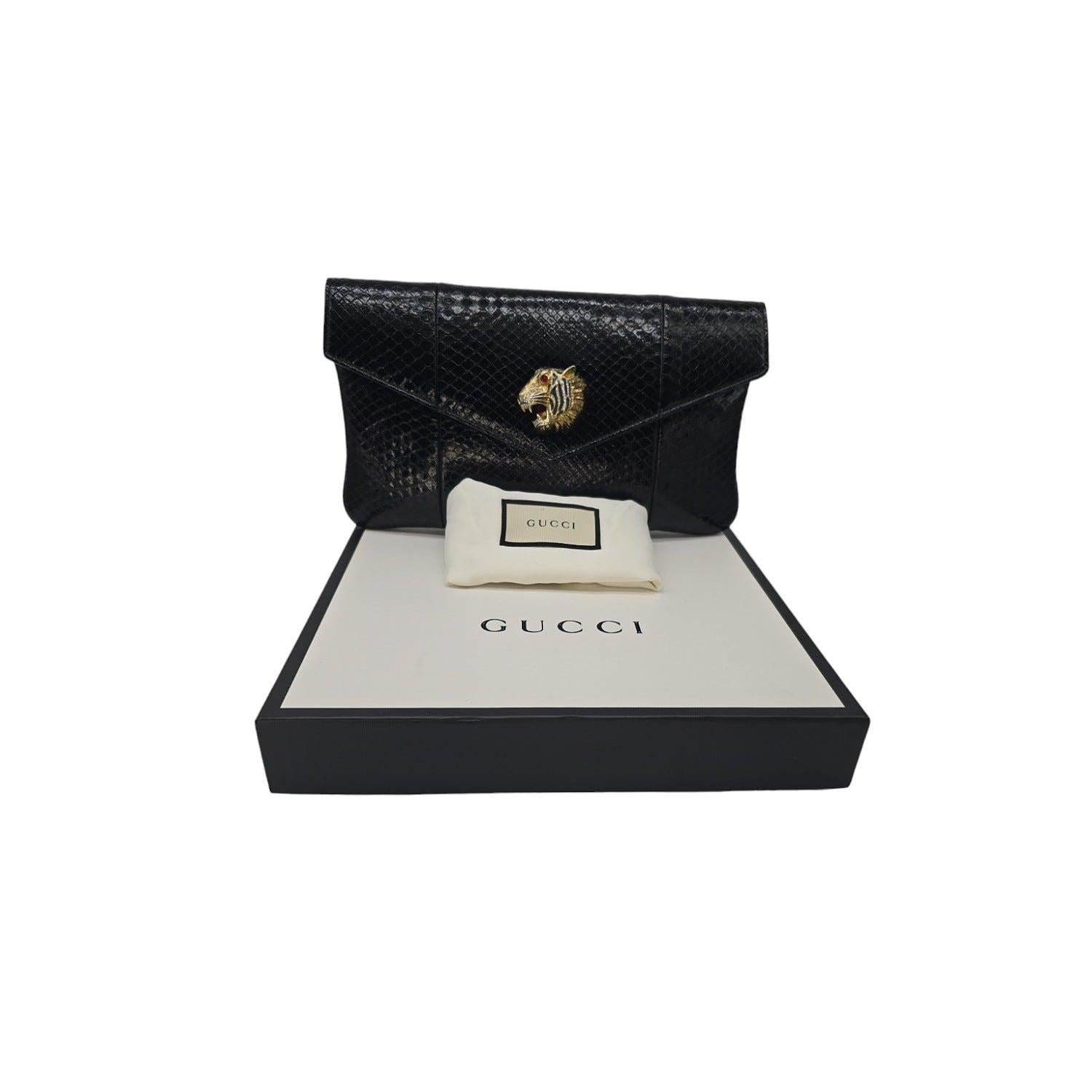 Gucci Rajah pochette en python avec tête de tigre 5