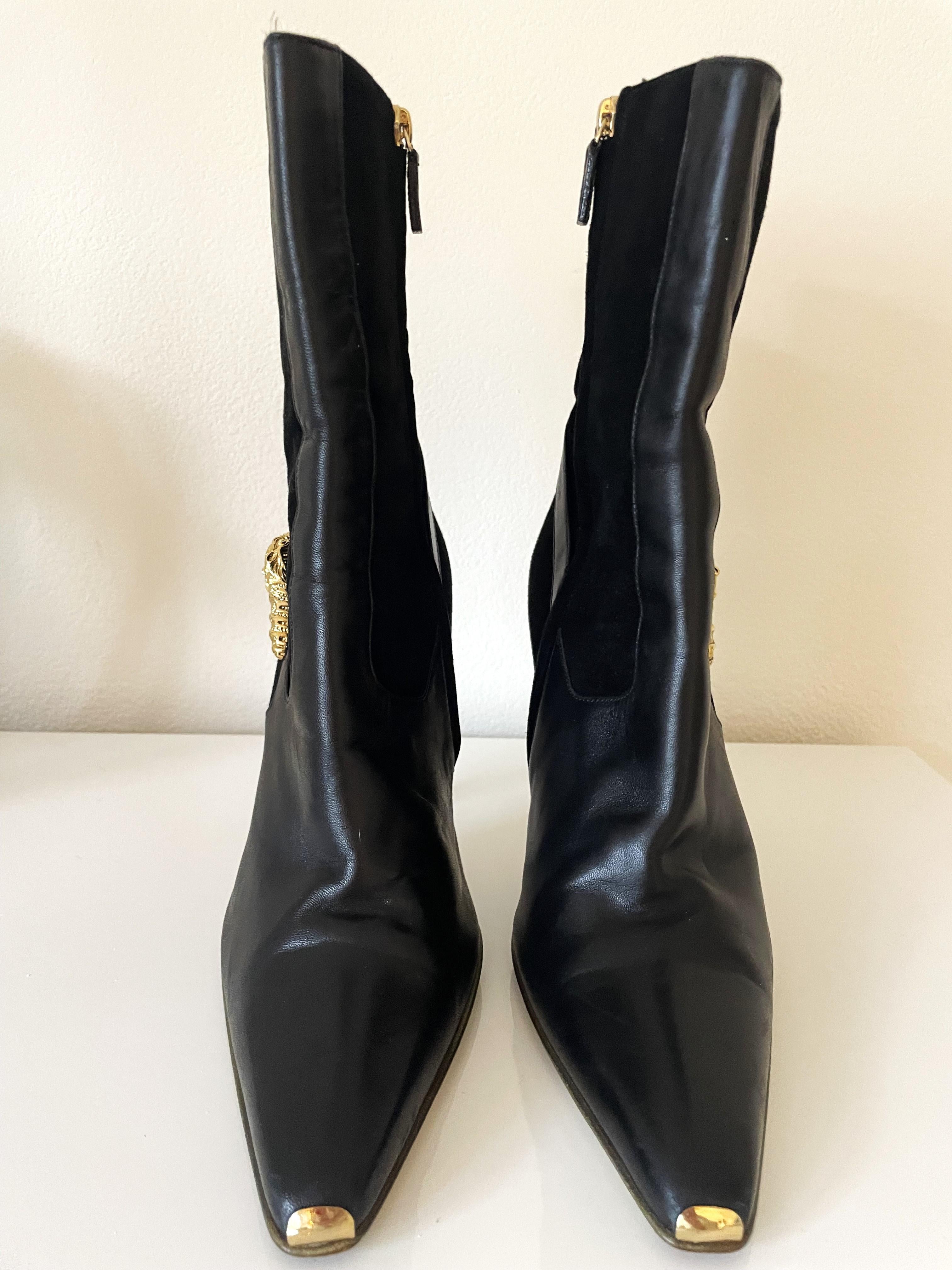 Very rare stunning and eyecathing Gucci high heel ankle boots with a gold metal panther. These were worn by modelling and is one-of-a kind special item from the 90s. Heels are 11 cm. 

Gucci is a renowned Italian luxury fashion brand known for its