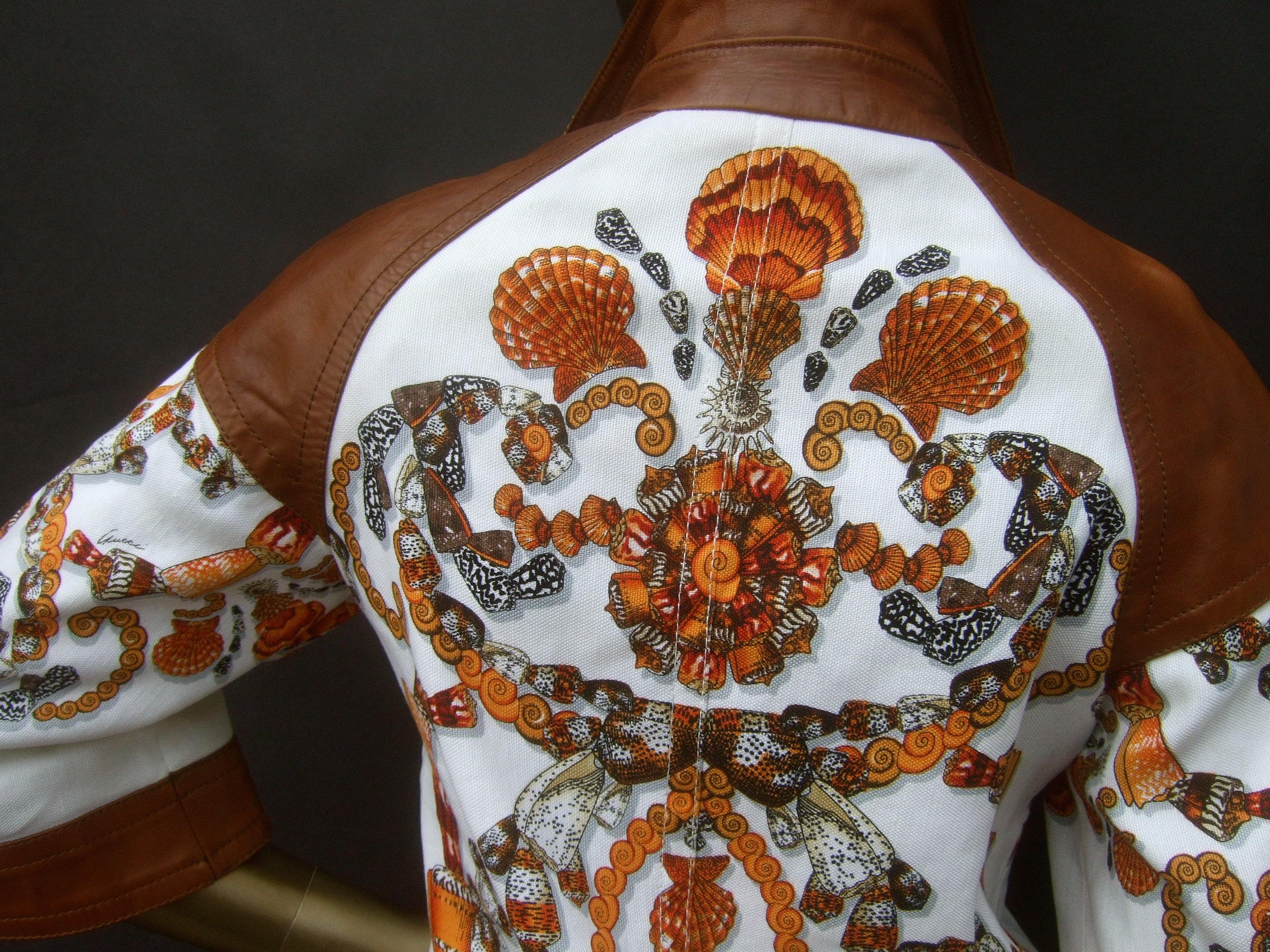Gucci Rare veste Sea Life en coton et bordure en cuir, taille 38 vers 1990 en vente 9
