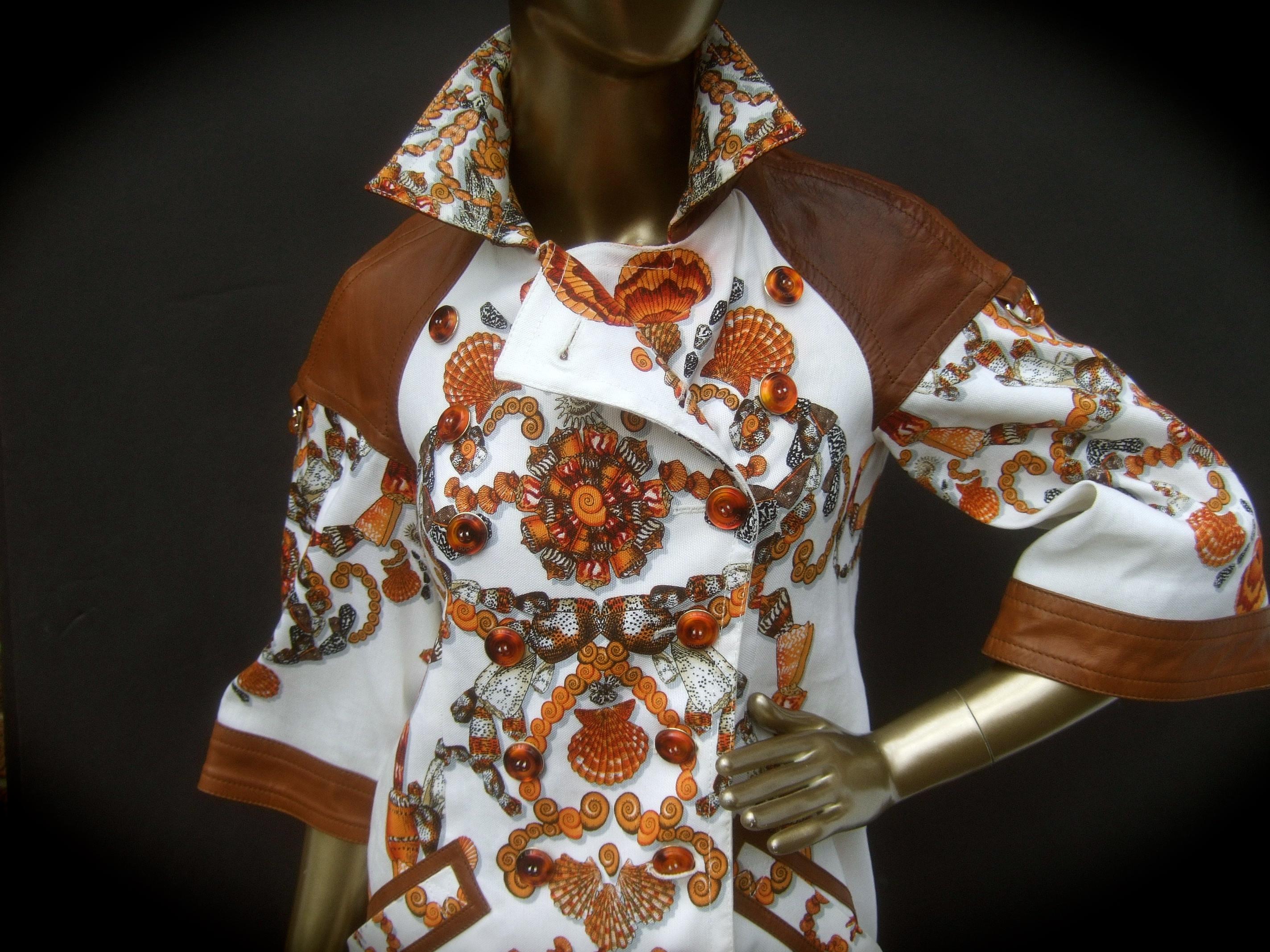 Gucci Rare veste Sea Life en coton et bordure en cuir, taille 38 vers 1990 Pour femmes en vente
