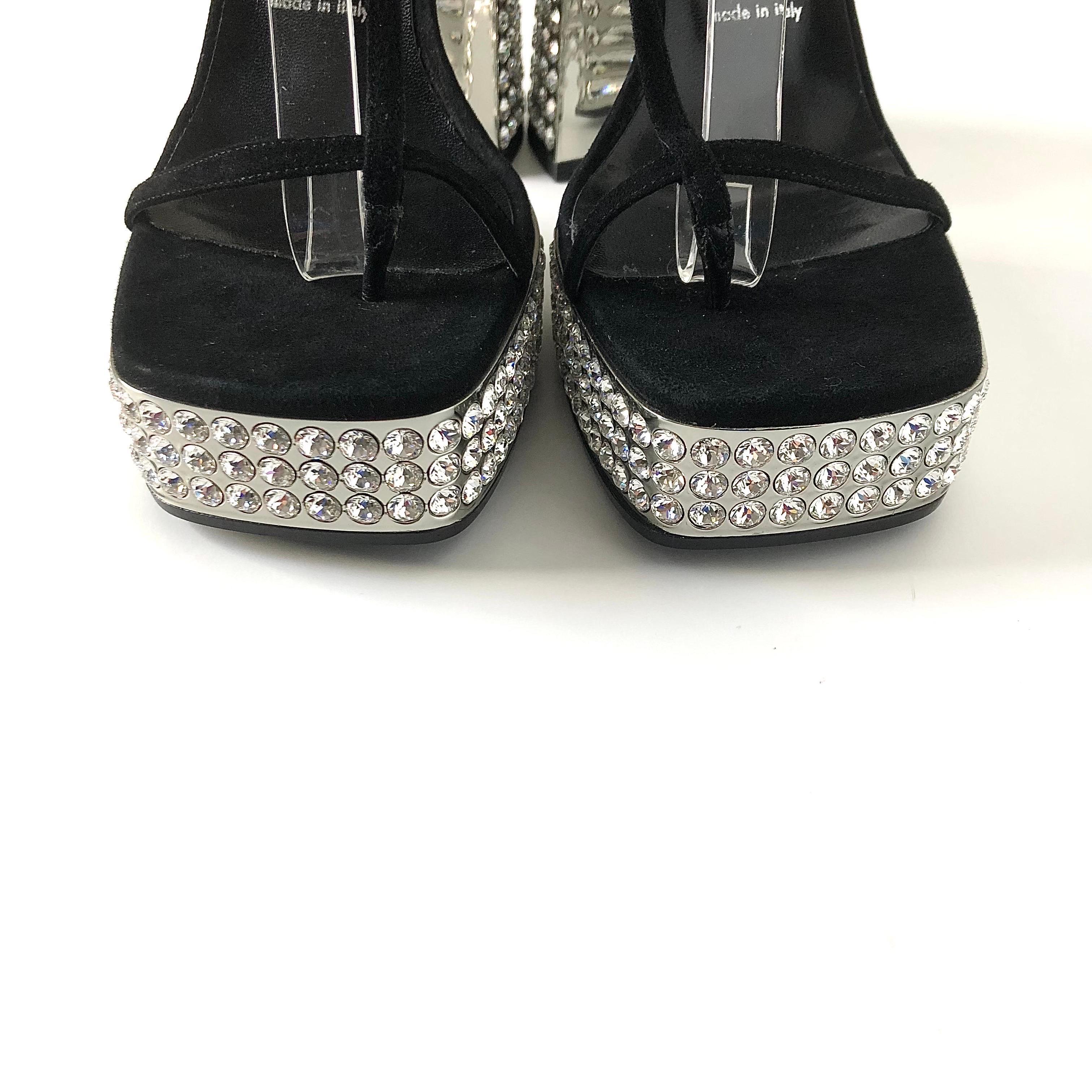 Donna Gucci Rare Naimah Nero con Cristalli e Piattaforma Strappy 39 in vendita