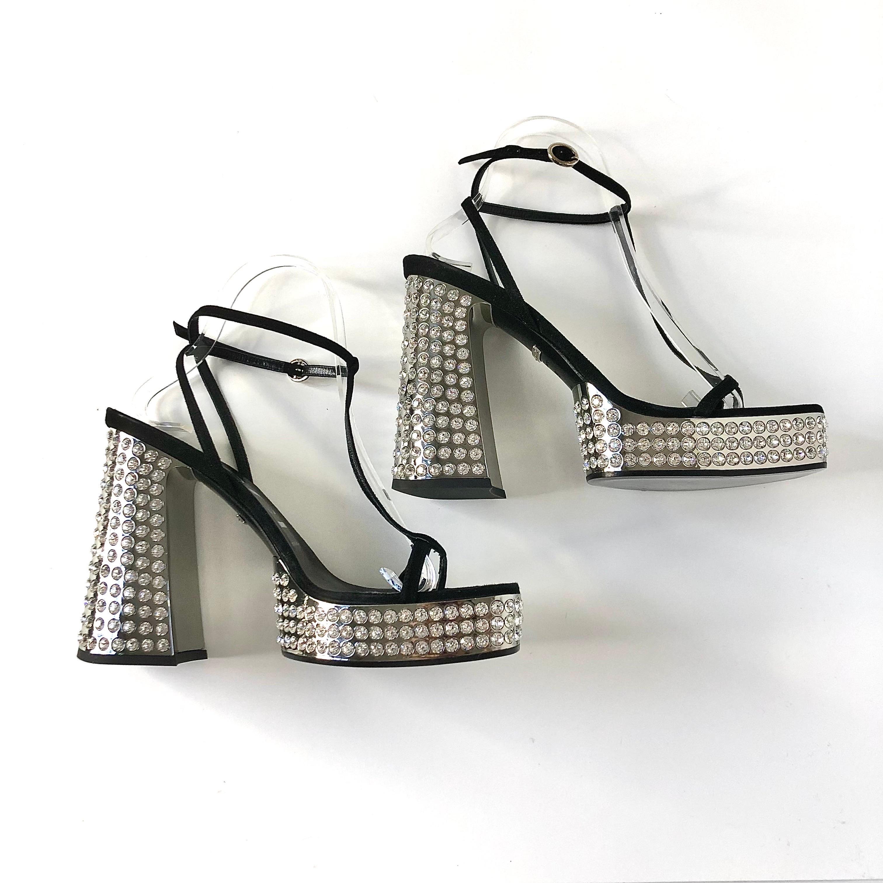 Gucci Rare Naimah Nero con Cristalli e Piattaforma Strappy 39 in vendita 3