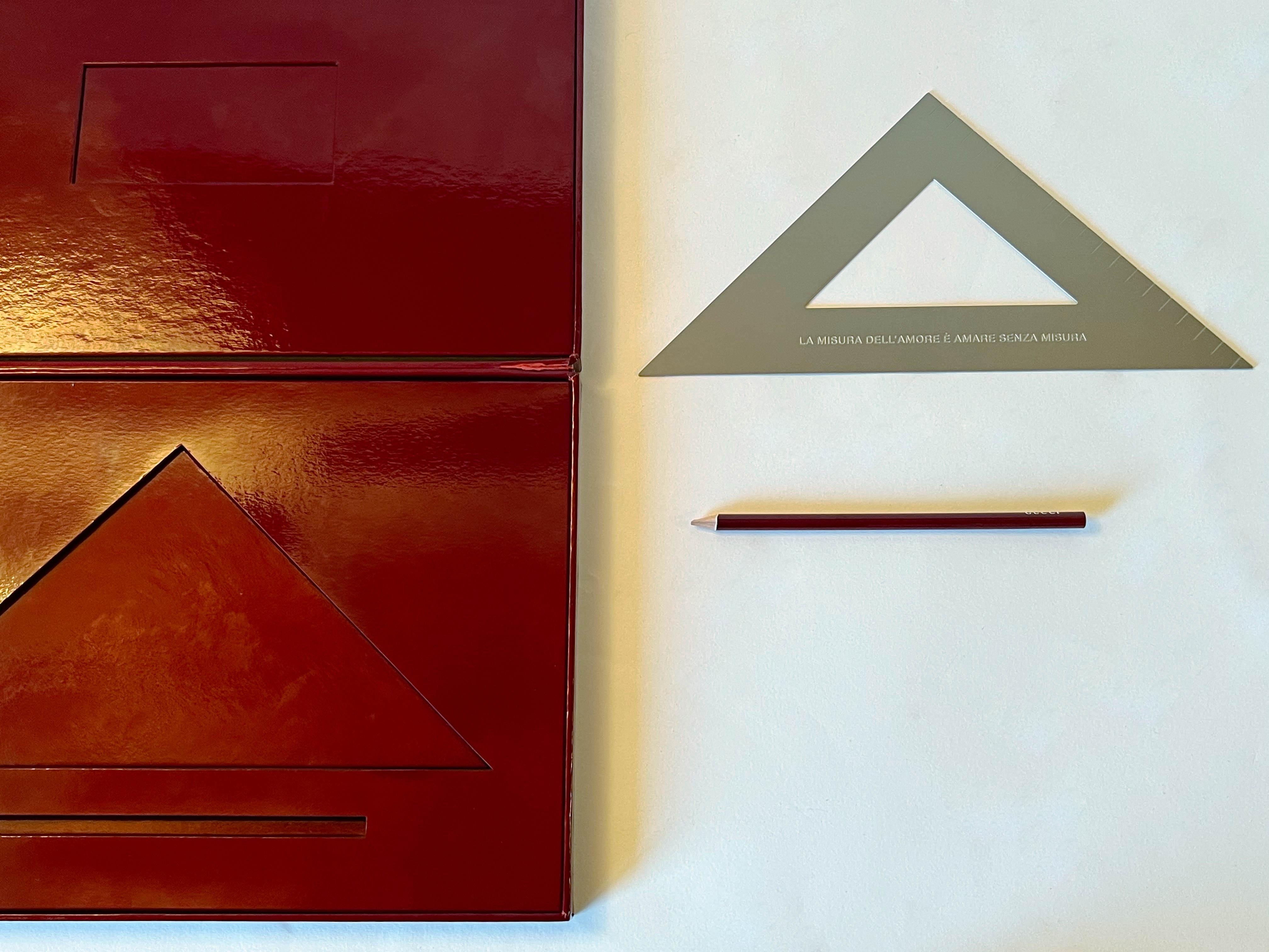 Gucci Rare Stationery Set In Good Condition For Sale In Los Angeles, CA