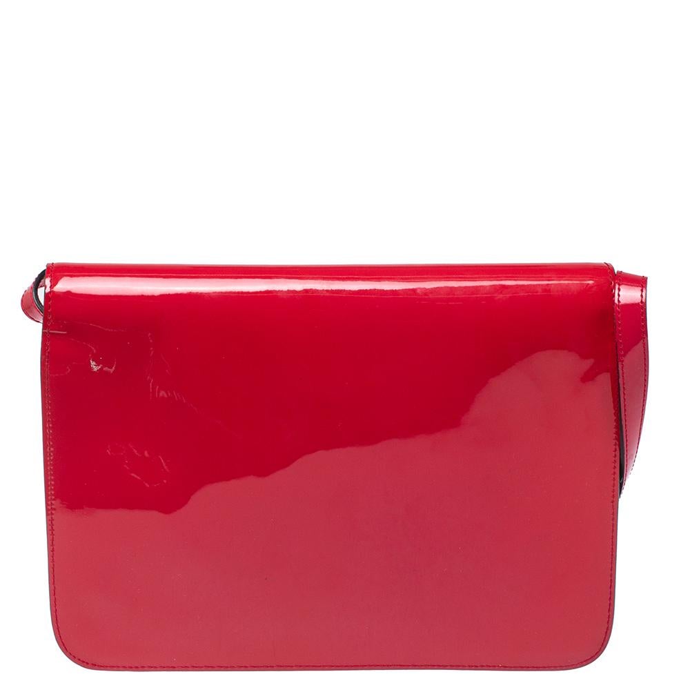 Gucci Raspberry Red Patent Leather Large Horsebit Shoulder Bag at 1stDibs