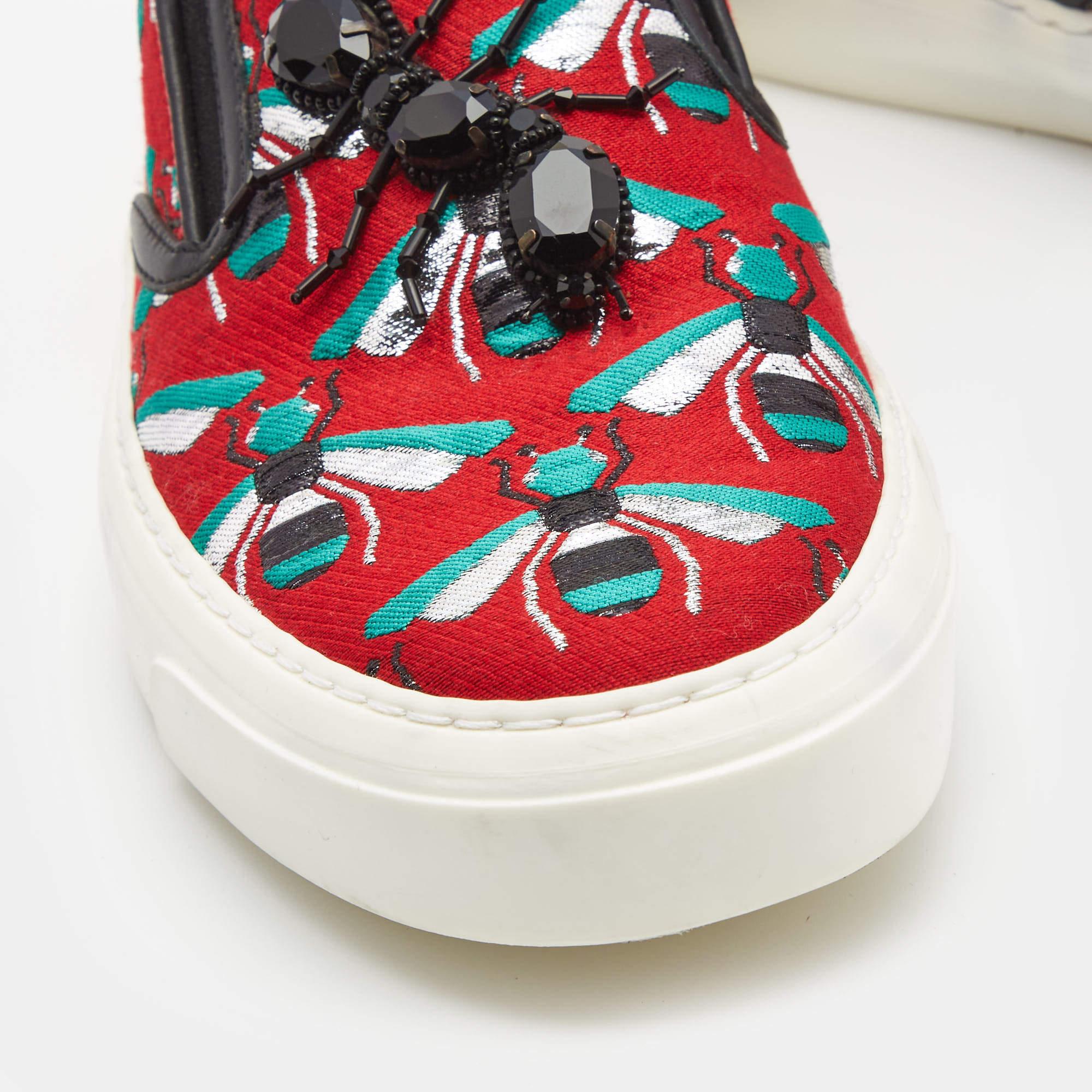 Gucci Red Bee Jacquard Fabric Ant Embellished Slip On Sneakers Size 38 For Sale 1