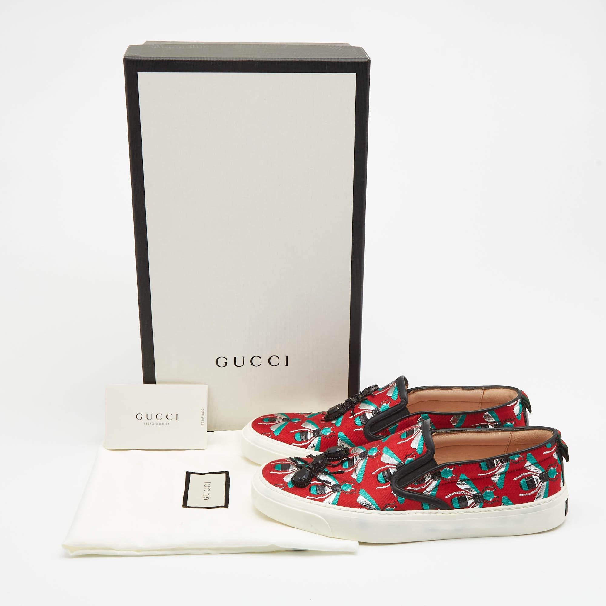Gucci Red Bee Jacquard Fabric Ant Embellished Slip On Sneakers Size 38 For Sale 3